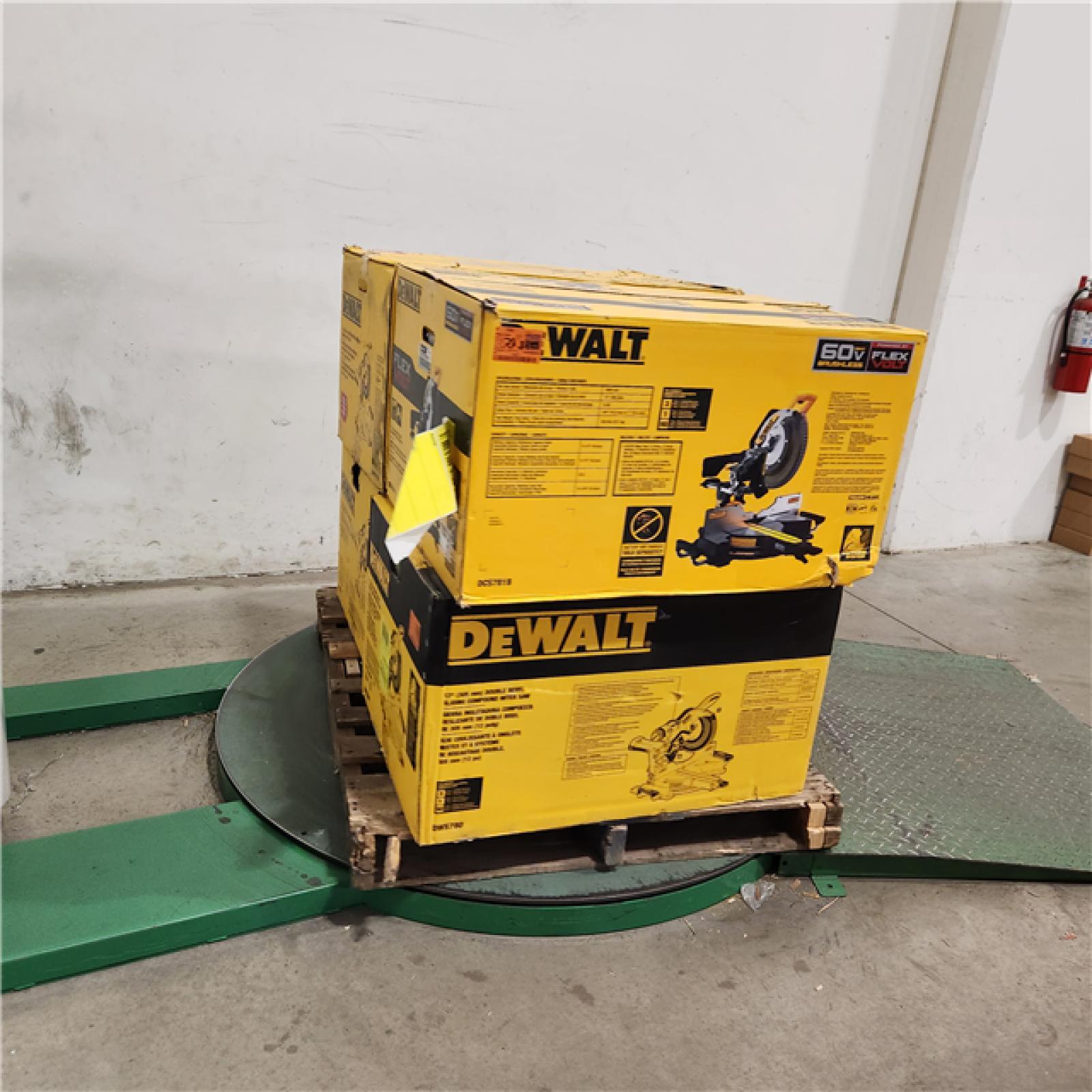 Dallas Location - As-Is DEWALT 15 Amp Corded 12 in. Double Bevel Sliding Compound Miter Saw (Lot Of 4)