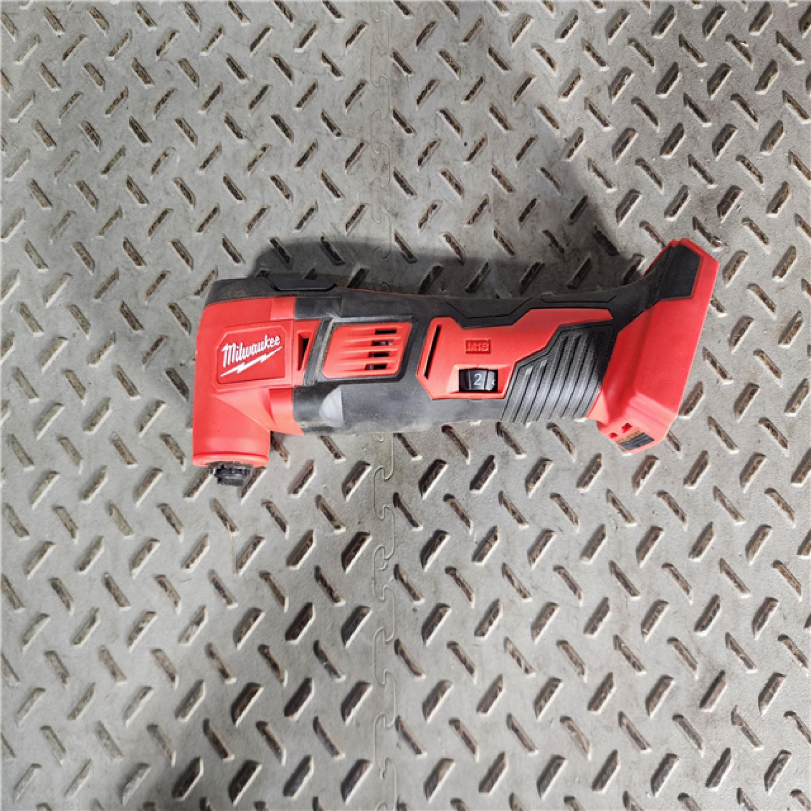 HOUSTON LOCATION - AS-IS Milwaukee 2626-20 M18 Lithium-Ion Cordless Multi-Tool (Tool Only)