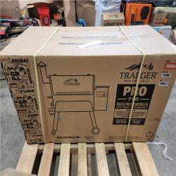 Phoenix Location NEW Traeger Pro 780 Wifi Pellet Grill and Smoker in Black