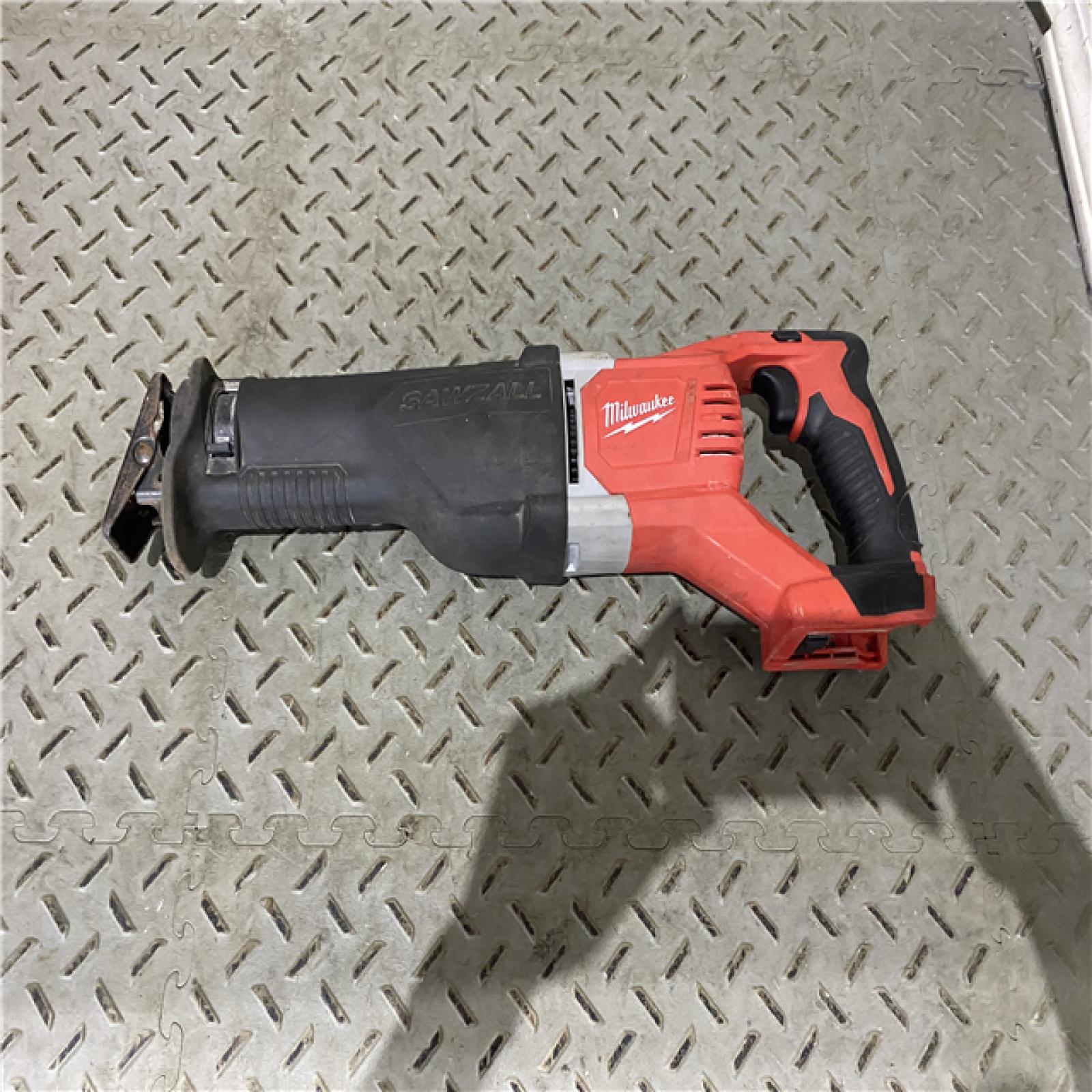 Houston location AS-IS Milwaukee M18 Fuel 18V Brushless Super Sawzall Reciprocating Saw 2722-20 (Bare Tool)