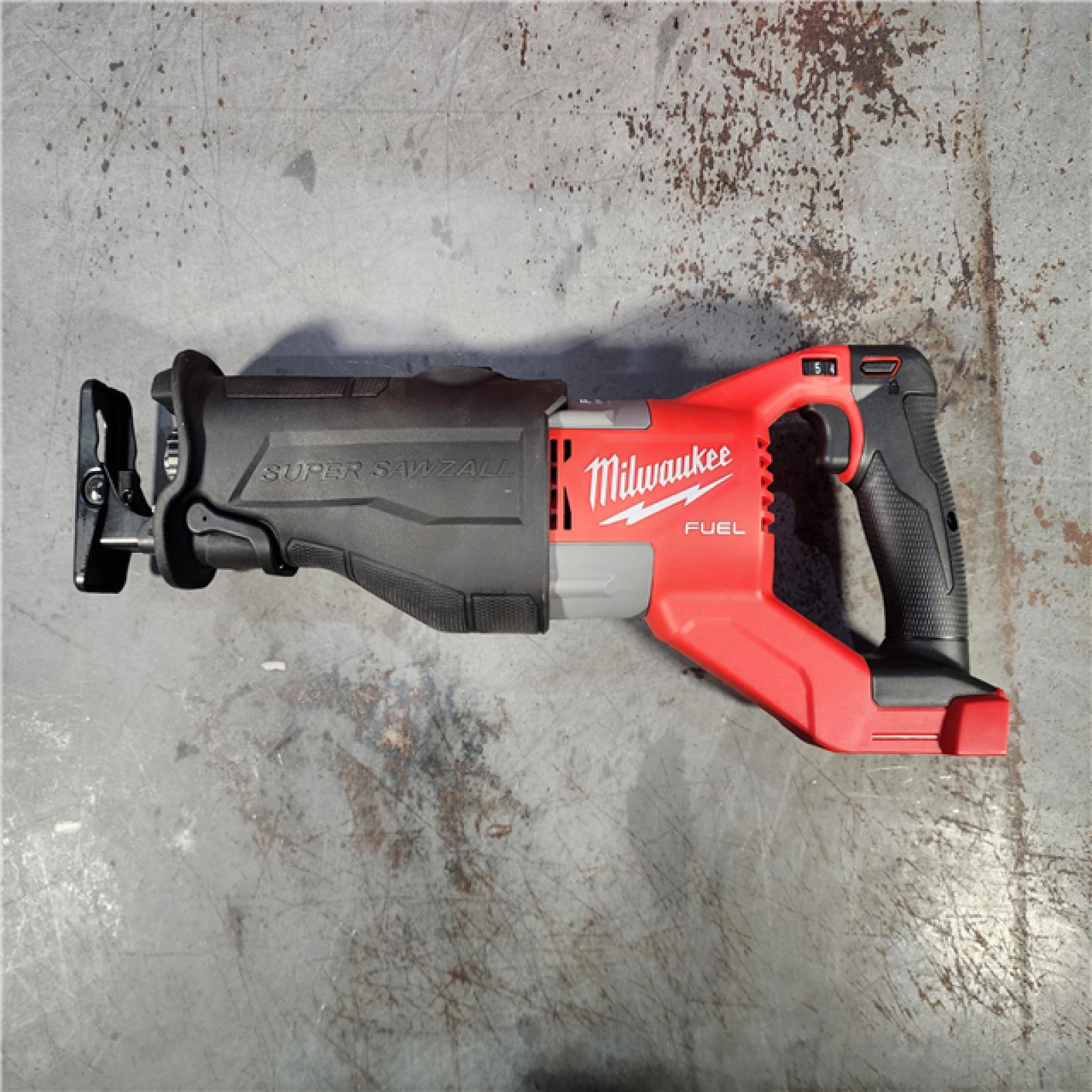 HOUSTON LOCATION - AS-IS (APPEARS LIKE NEW) Milwaukee M18 Fuel 18V Brushless Super Sawzall Reciprocating Saw 2722-20 (Bare Tool)