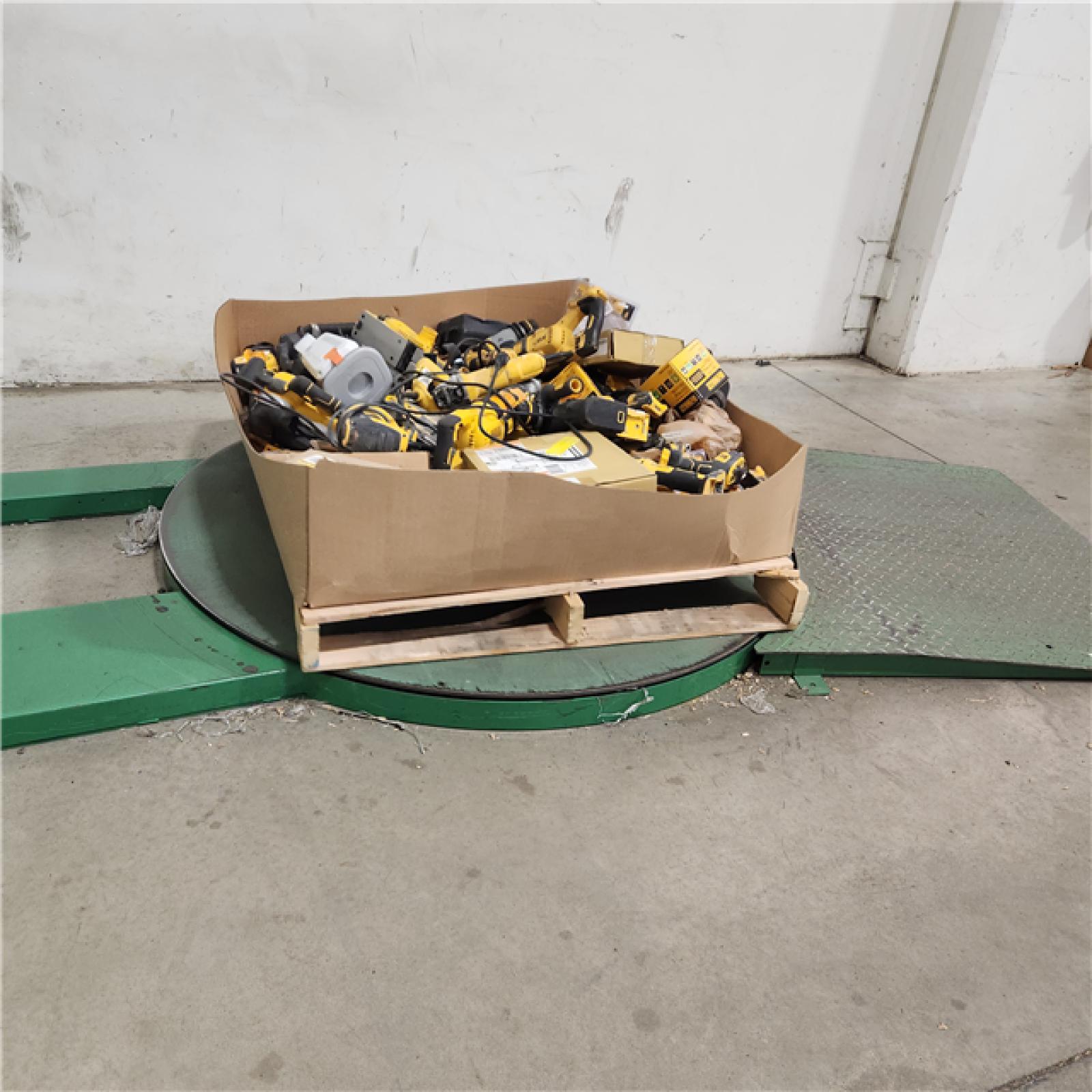 Dallas Location - As-Is DEWALT Tool Pallet