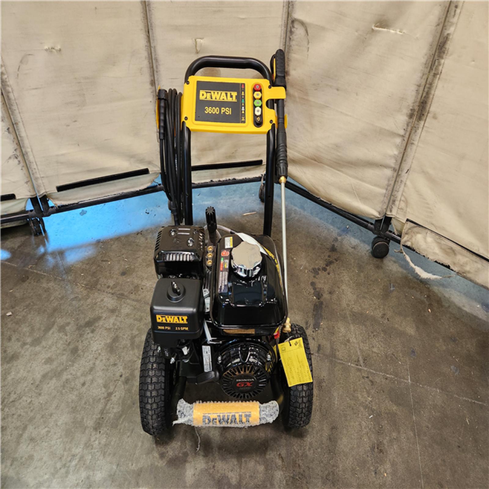 California AS-IS DEWALT 3600 PSI 2.5 GPM Cold Water Gas Professional Pressure Washer with HONDA GX200 Engine