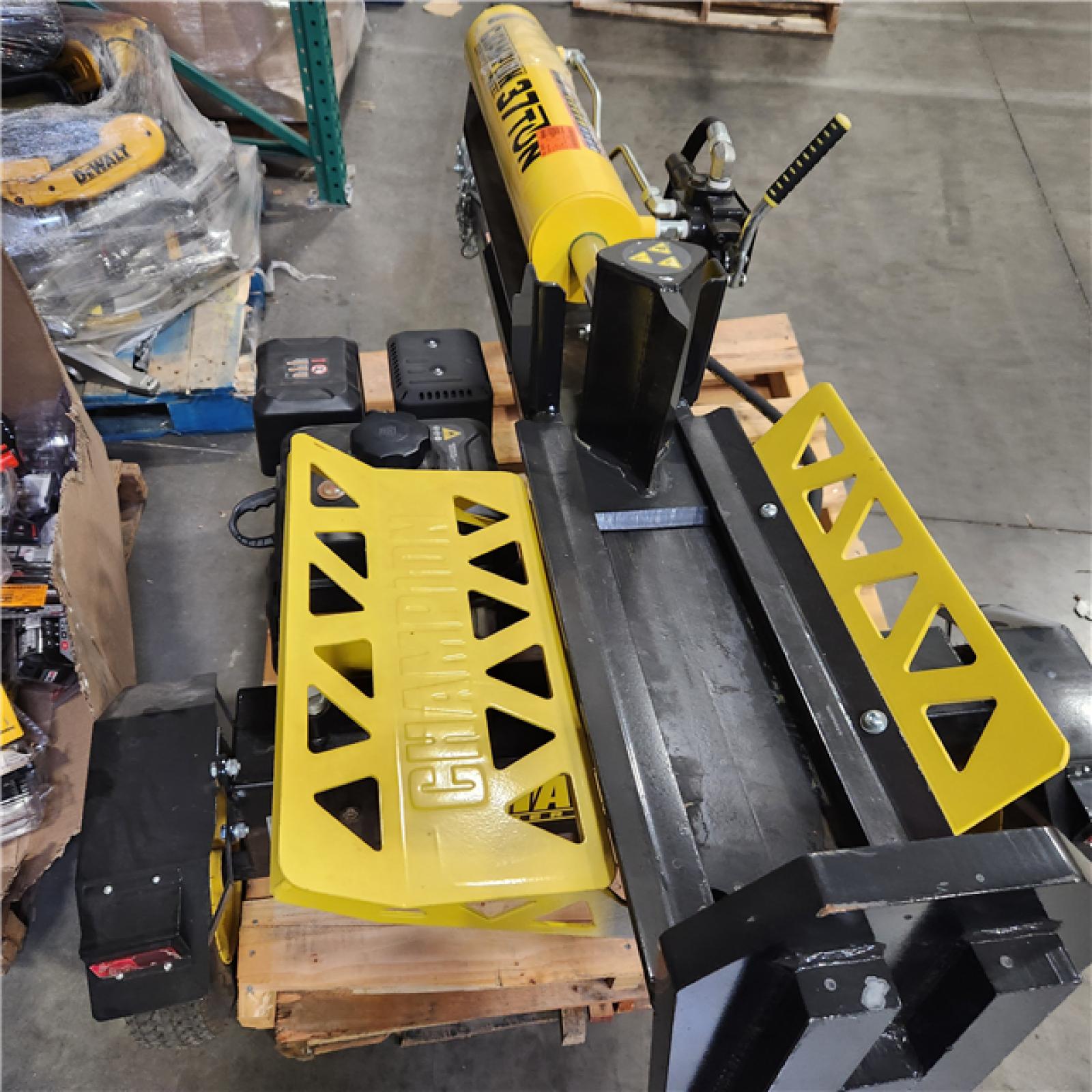 Dallas Location - As-Is Champion Power Equipment 37-Ton Gas Log Splitter