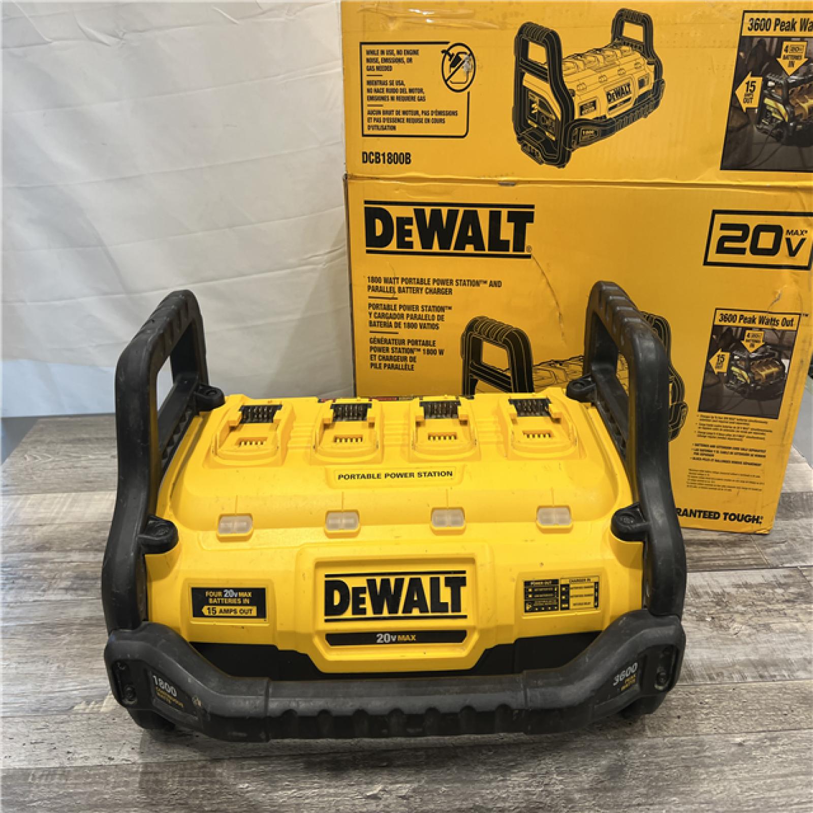 AS-IS  DEWALT  1800 Watt Portable Power Station and 20V/60V MAX Lithium-Ion Battery Charger