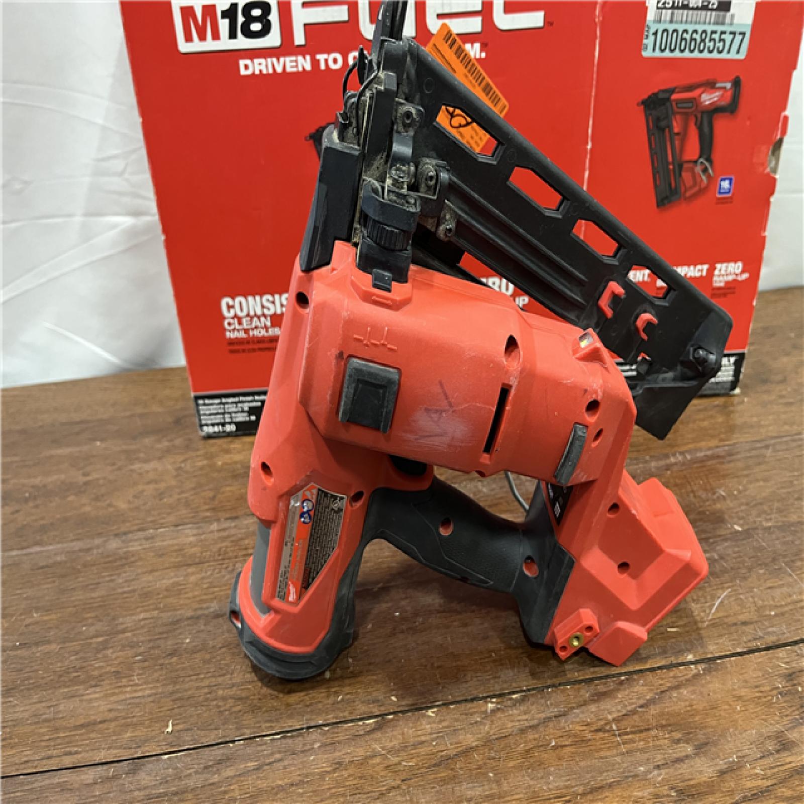 AS-ISMilwaukee 2841-20 18V Cordless Gen II 16 Gauge Angled Finish Nailer (Tool Only)