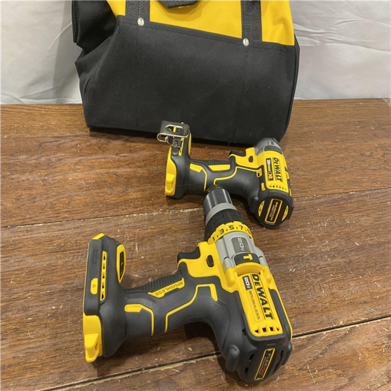 AS-ISDEWALT 20V MAX Cordless Brushless Hammer Drill/Driver 2 Tool Combo Kit with FLEXVOLT ADVANTAGE