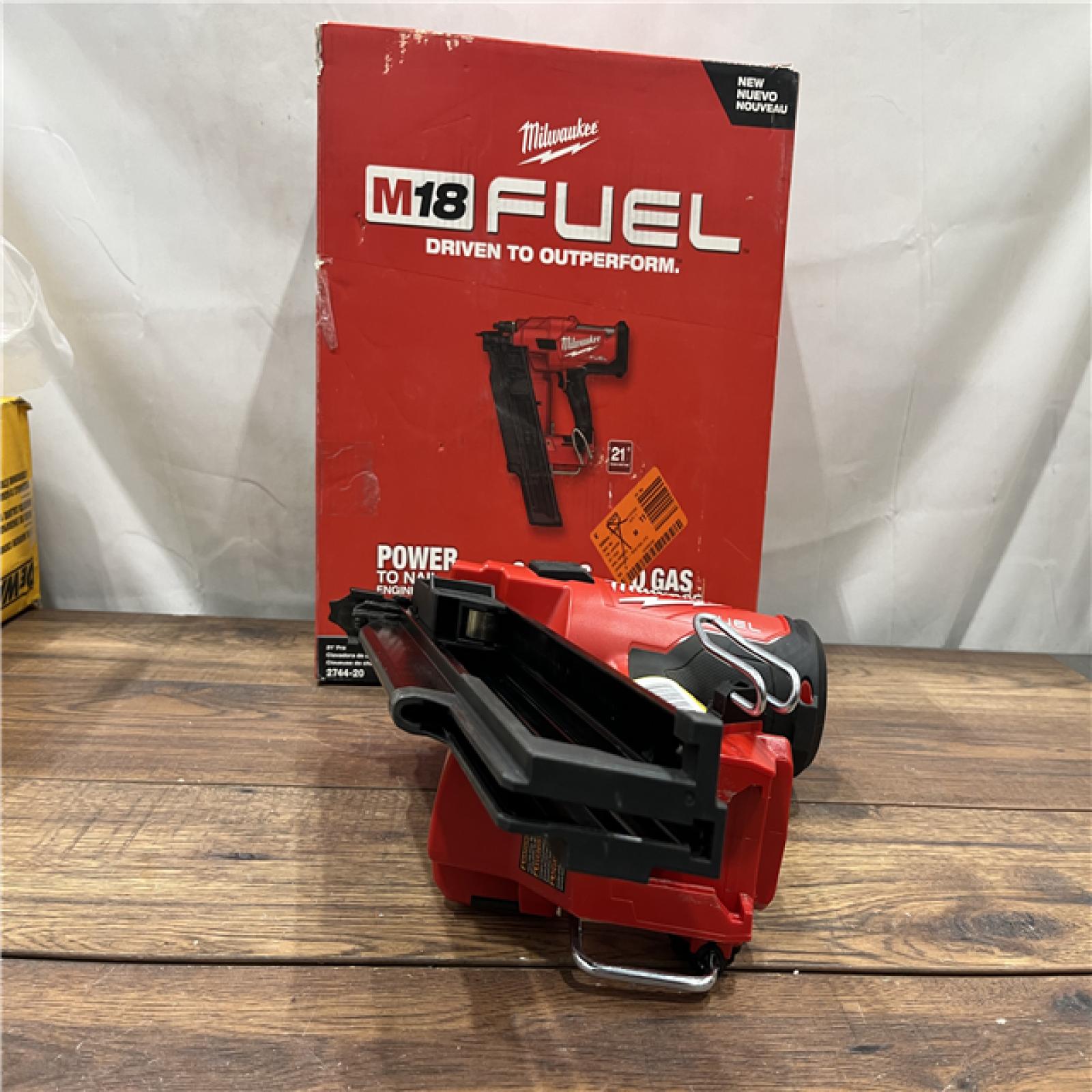 AS-IS Milwaukee 2744-20 M18 FUEL 21-Degree Cordless Framing Nailer (Tool Only)