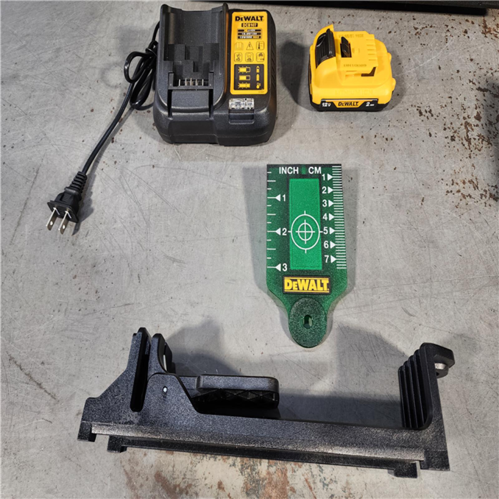 HOUSTON LOCATION - AS-IS DEWALT 12V MAX Lithium-Ion 100 Ft. Green Self-Leveling 3-Beam 360 Degree Laser Level with 2.0Ah Battery, Charger and Case