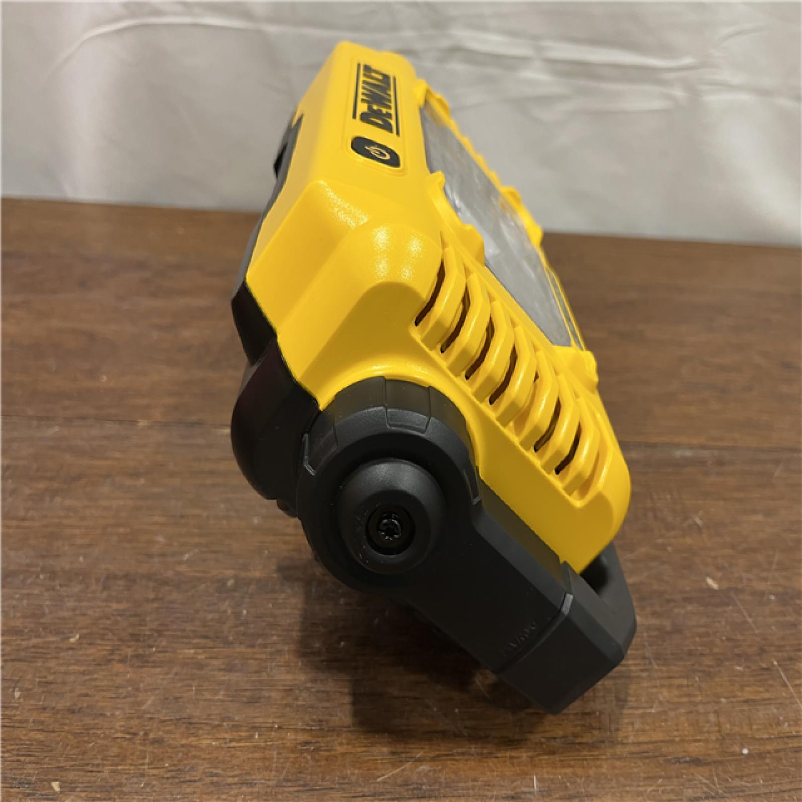 DeWalt 20-Volt MAX Compact Task Light (Tool Only)