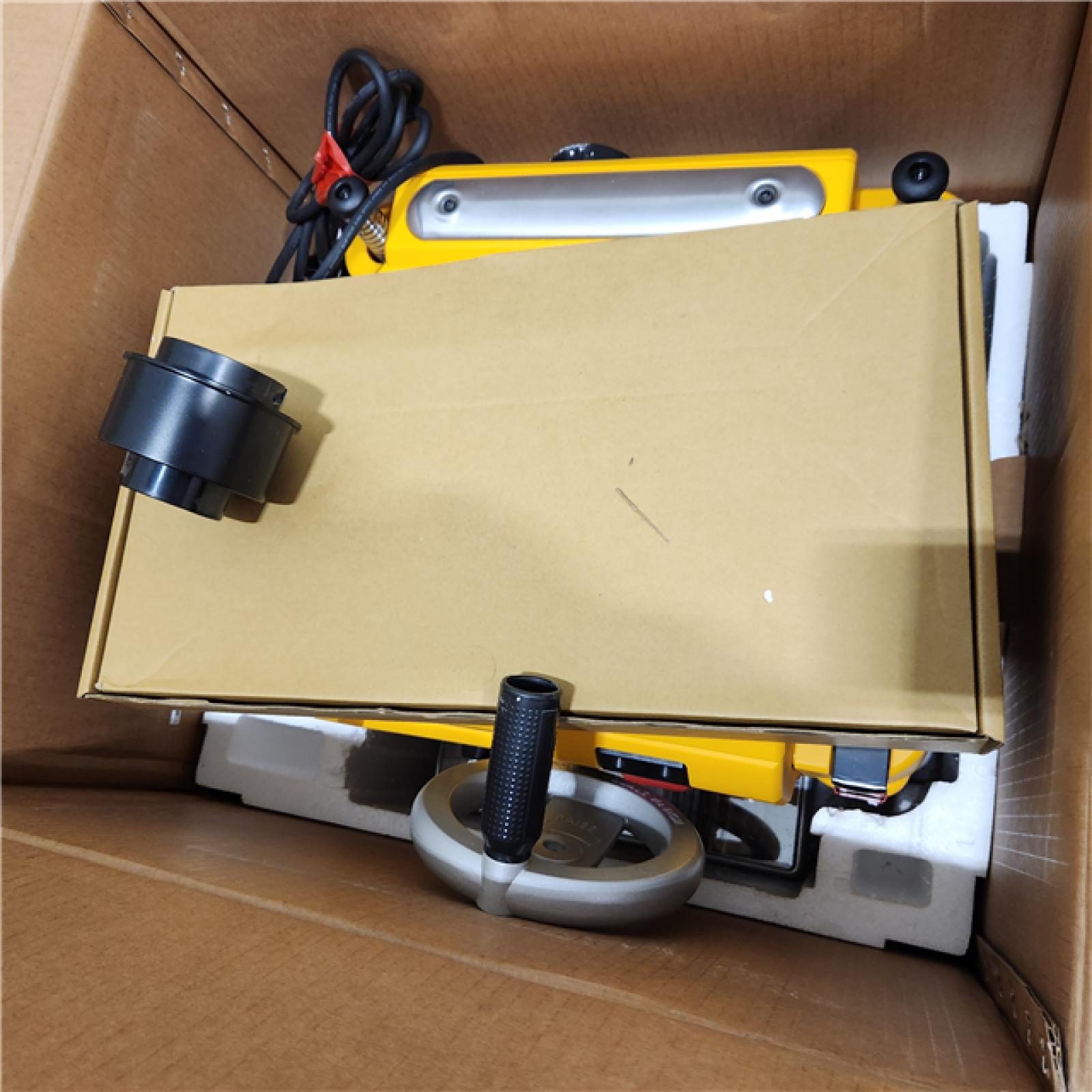 Dallas Location - As-Is  DEWALT 15 Amp Corded 13 in. Heavy-Duty 2-Speed Bench Planer