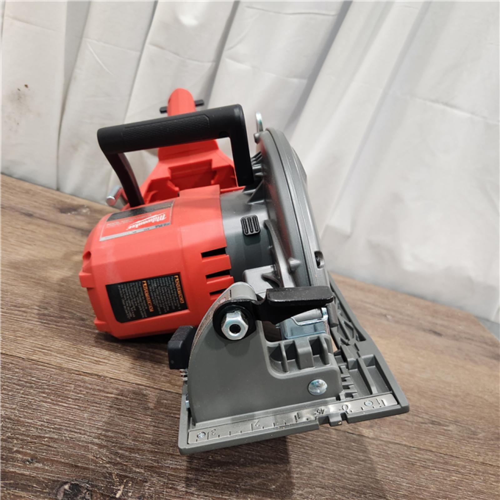 AS-IS Milwaukee 2830-20 Rear Handle Circular Saw M18 FUEL 7-1/4  Cordless Brushless Tool Only