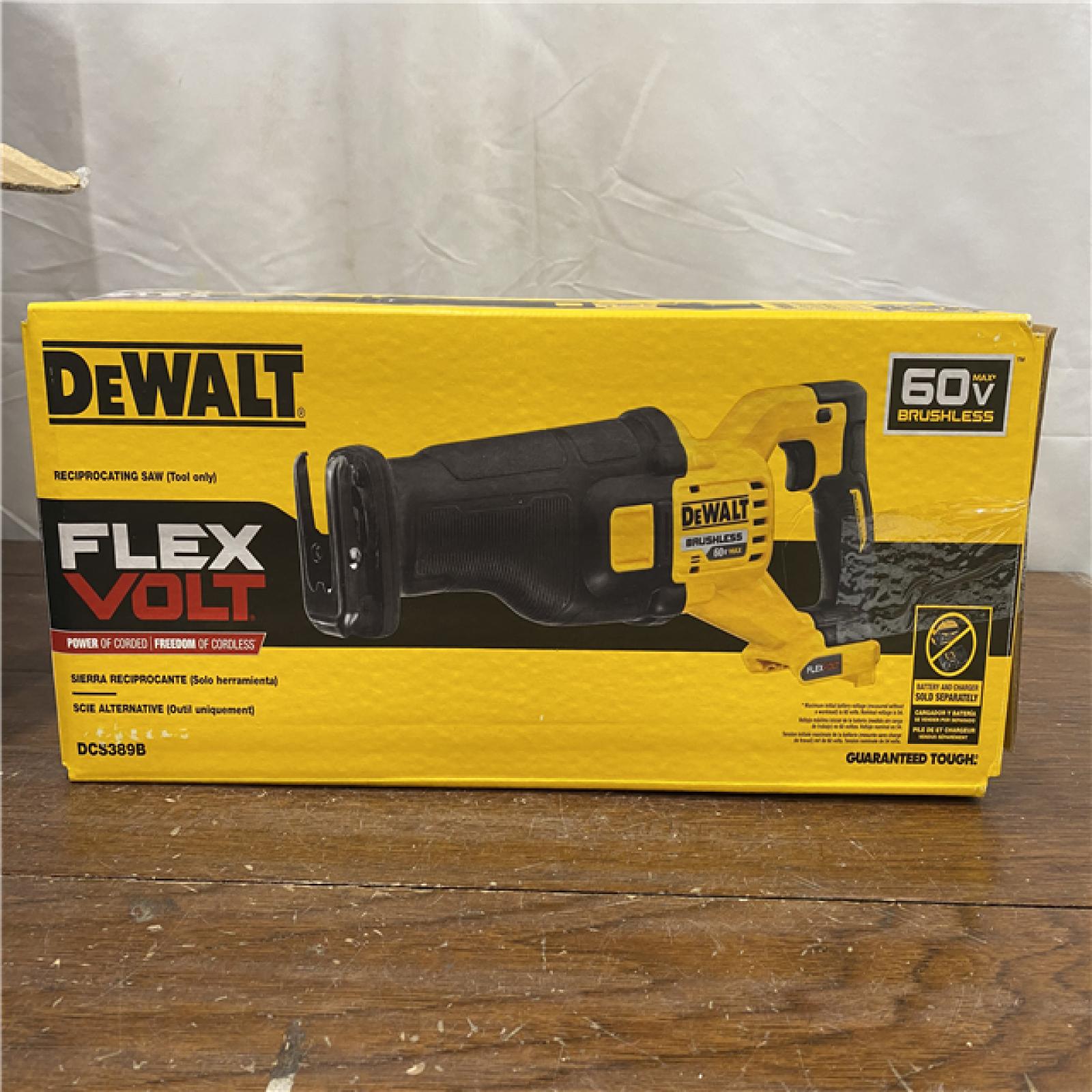 NEW DeWalt DCS389B FLEXVOLT 60V MAX Cordless Brushless Reciprocating Saw (Tool-Only)