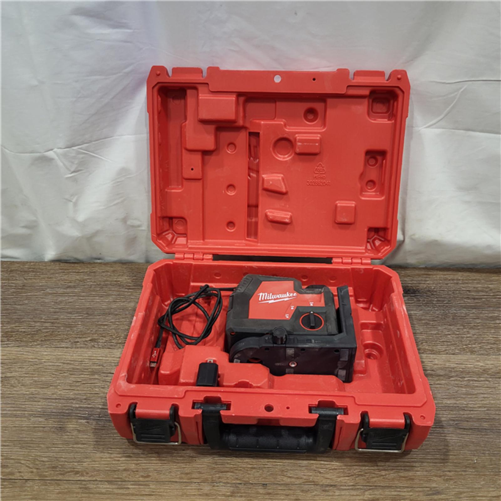 AS-IS 100 Ft. REDLITHIUM Lithium-Ion USB Green Rechargeable Cross Line Laser Level with Charger