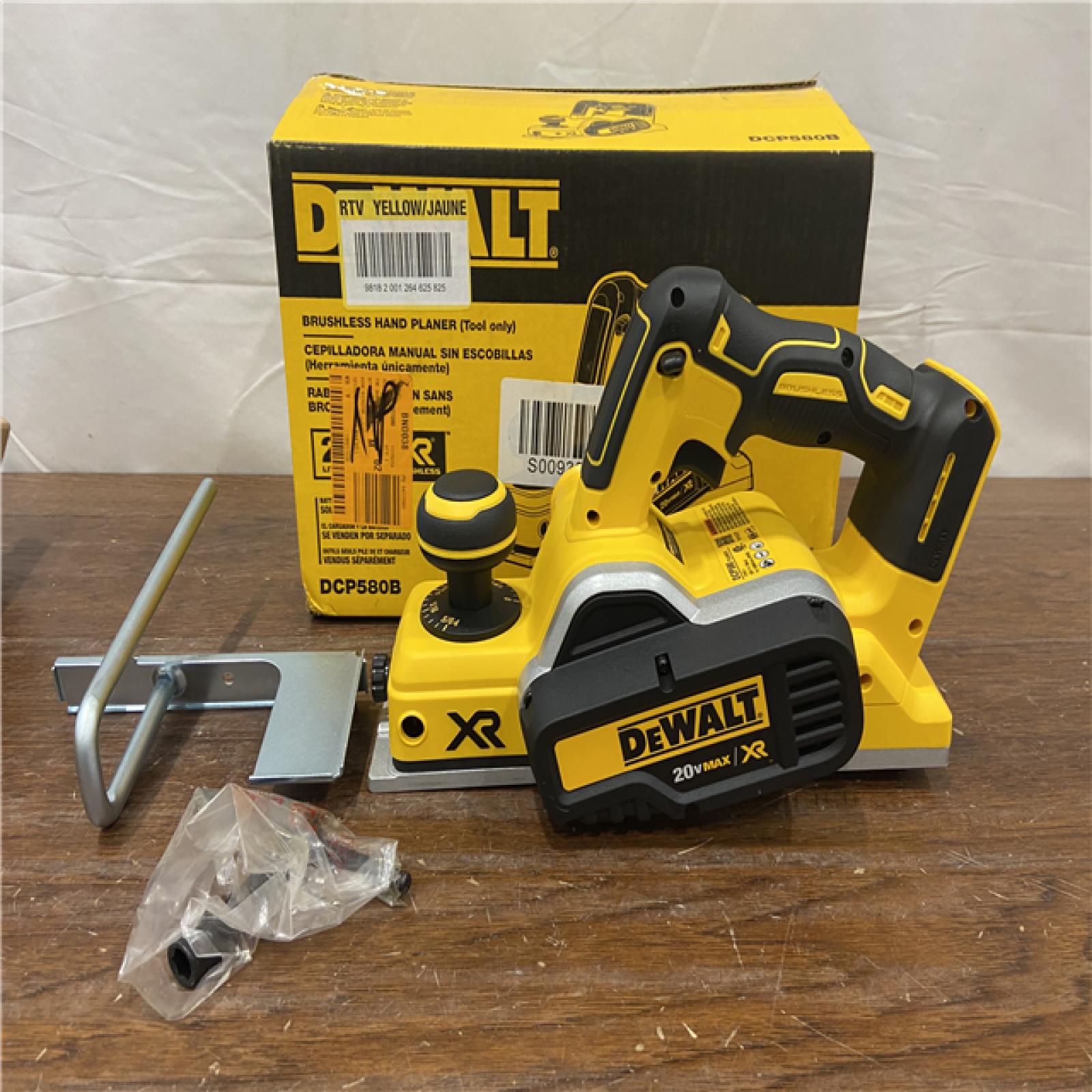 AS-IS DEWALT 20-Volt MAX XR Lithium-Ion Cordless Brushless 3-1/4 in. Planer (Tool-Only)