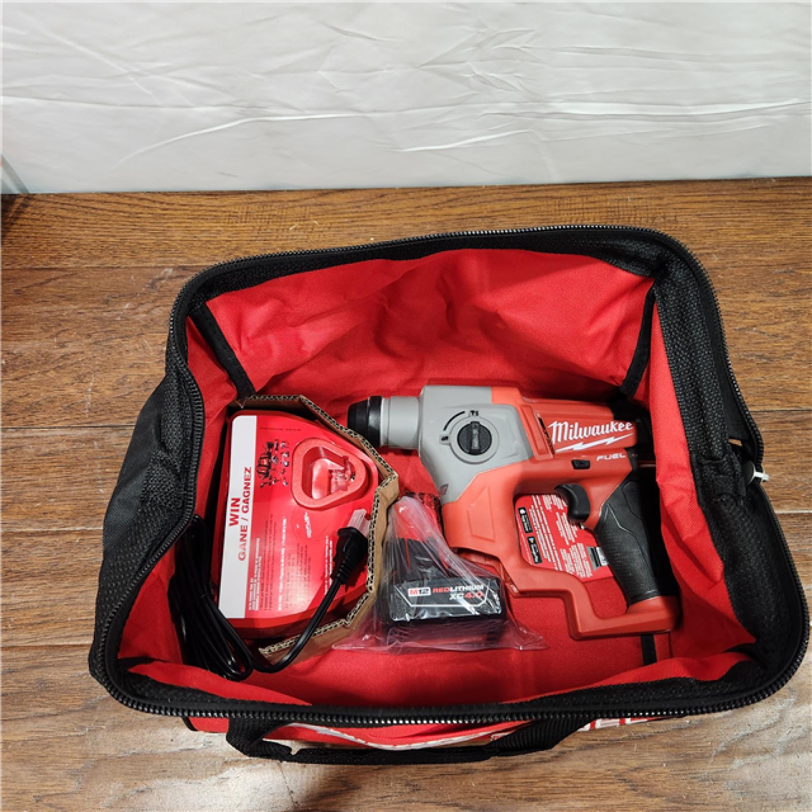 AS-IS Milwaukee Cordless 5/8 in. SDS-Plus Rotary Hammer Kit