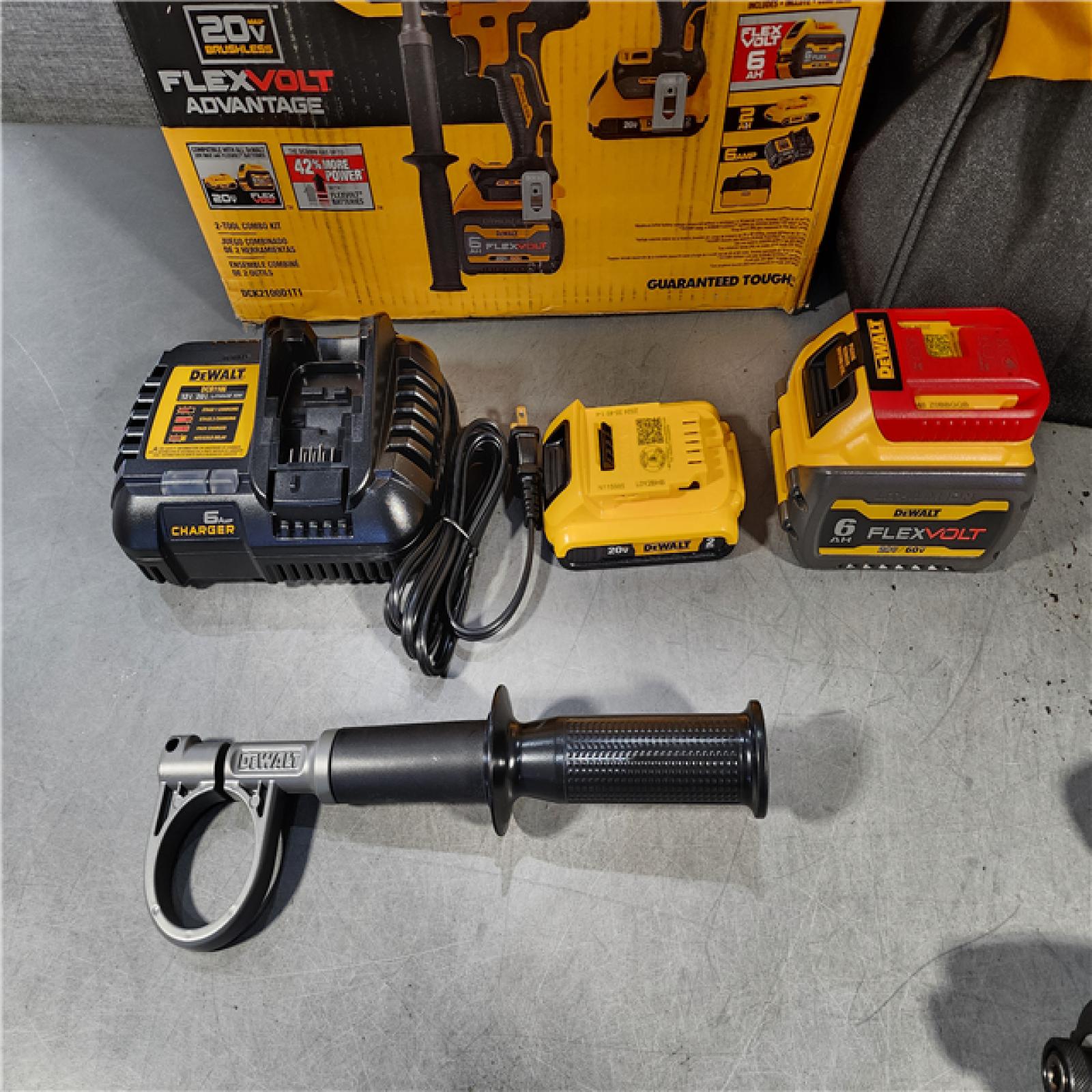 HOUSTON LOCATION - AS-IS DEWALT 20V MAX Cordless Brushless Hammer Drill/Driver 2 Tool Combo Kit with FLEXVOLT ADVANTAGE