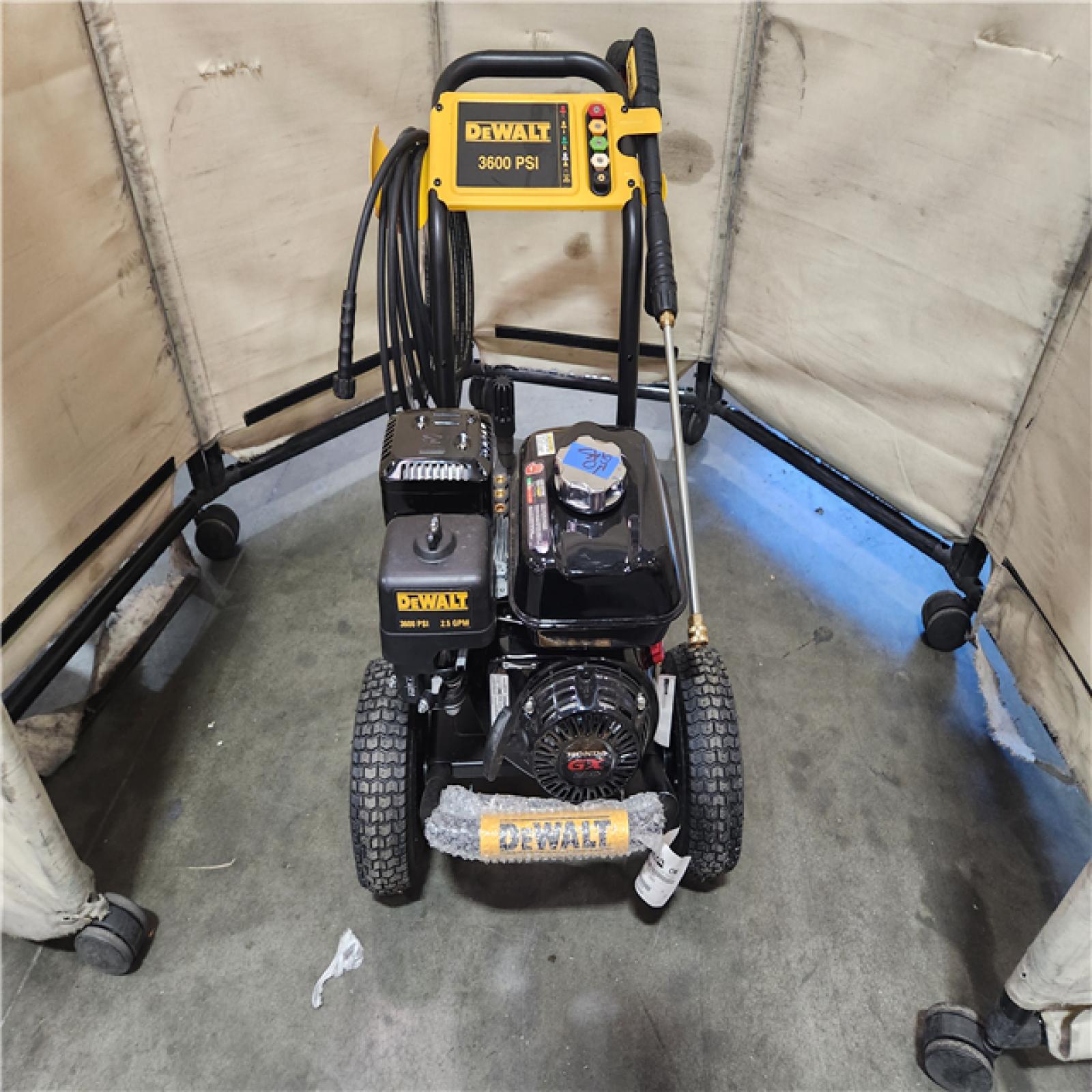 California AS-IS DEWALT 3600 PSI 2.5 GPM Cold Water Gas Professional Pressure Washer with HONDA GX200 Engine