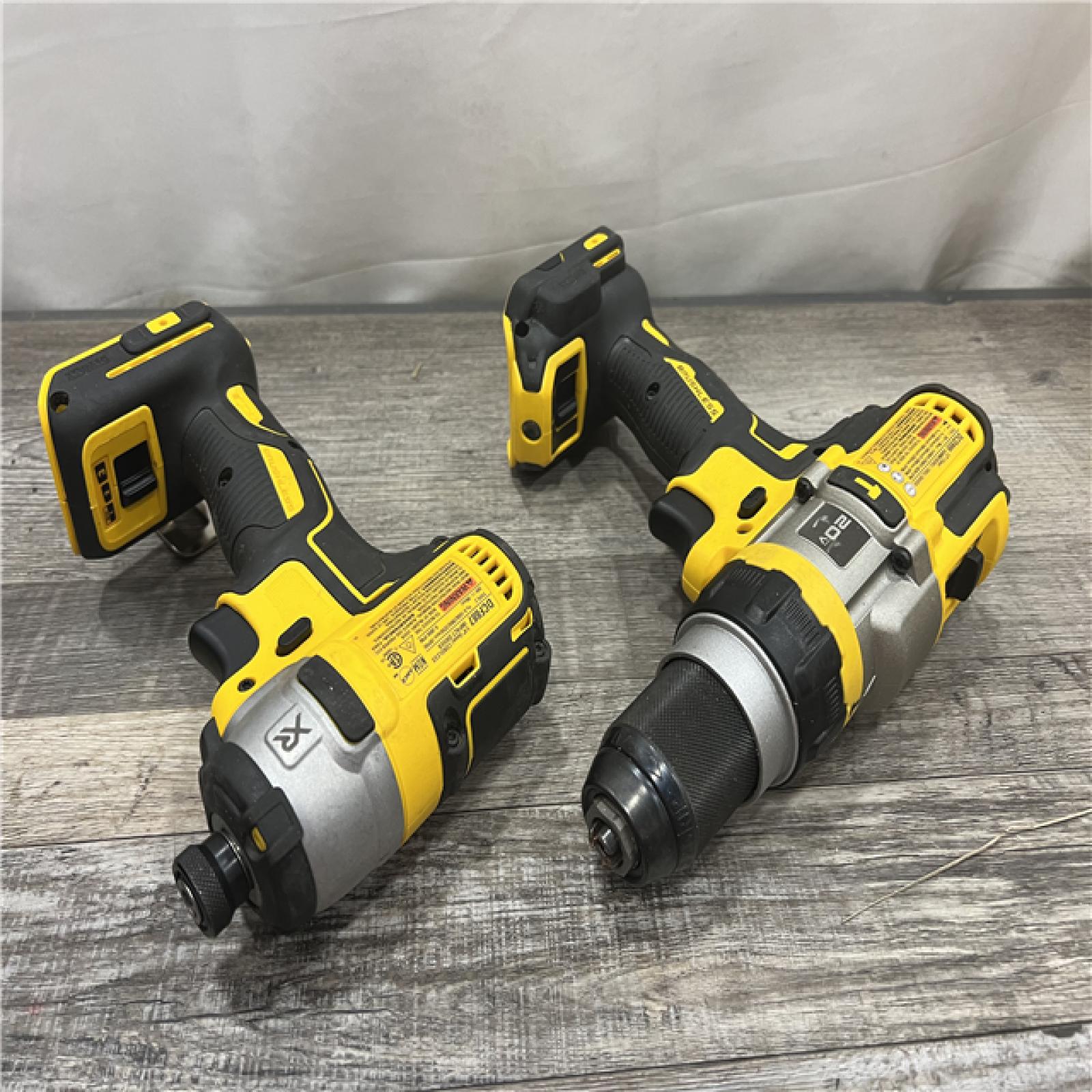 AS-IS DEWALT 20V MAX Cordless Brushless Hammer Drill/Driver 2 Tool Combo Kit with FLEXVOLT ADVANTAGE