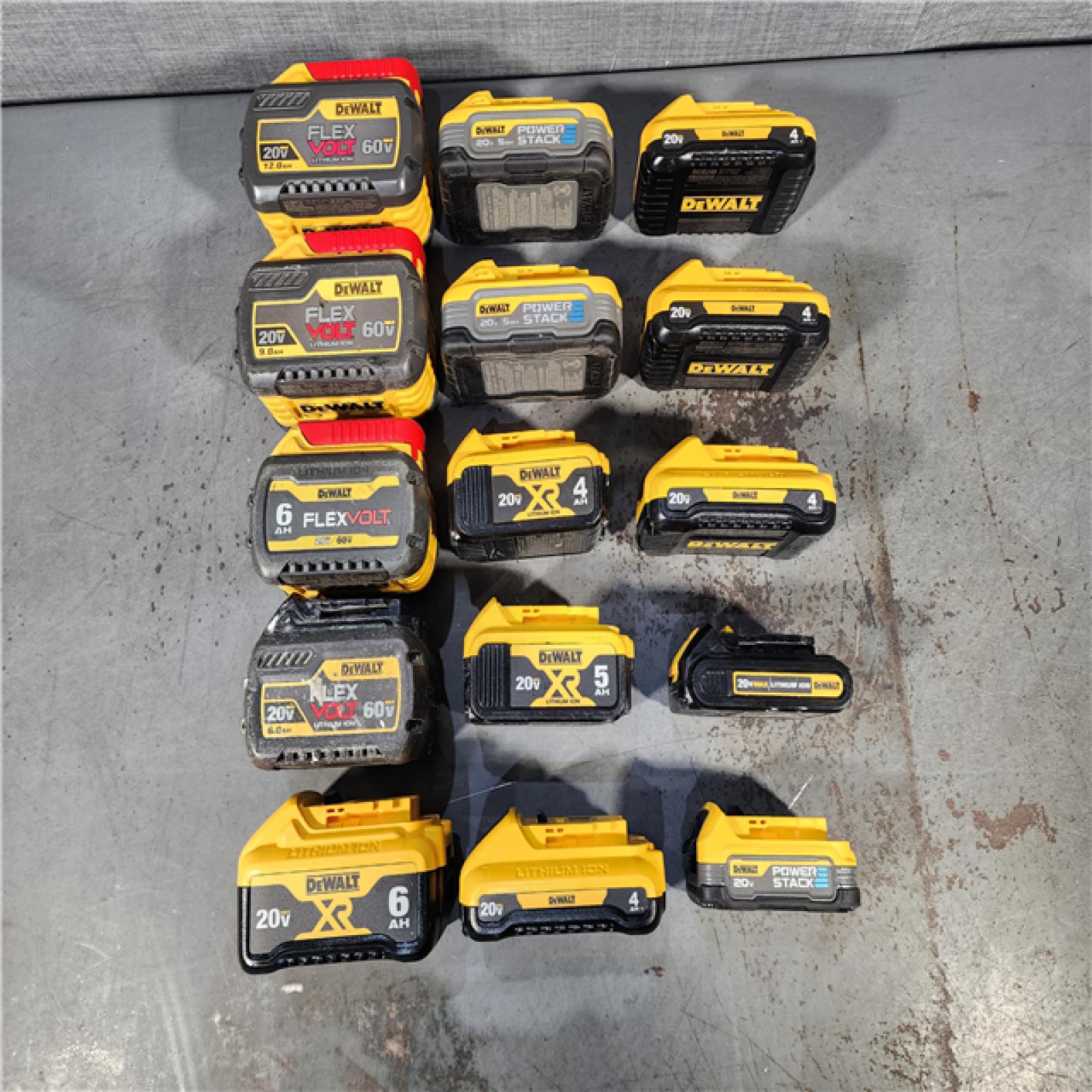 HOUSTON LOCATION - AS-IS DEWALT BATTERY PACK QTY - 15