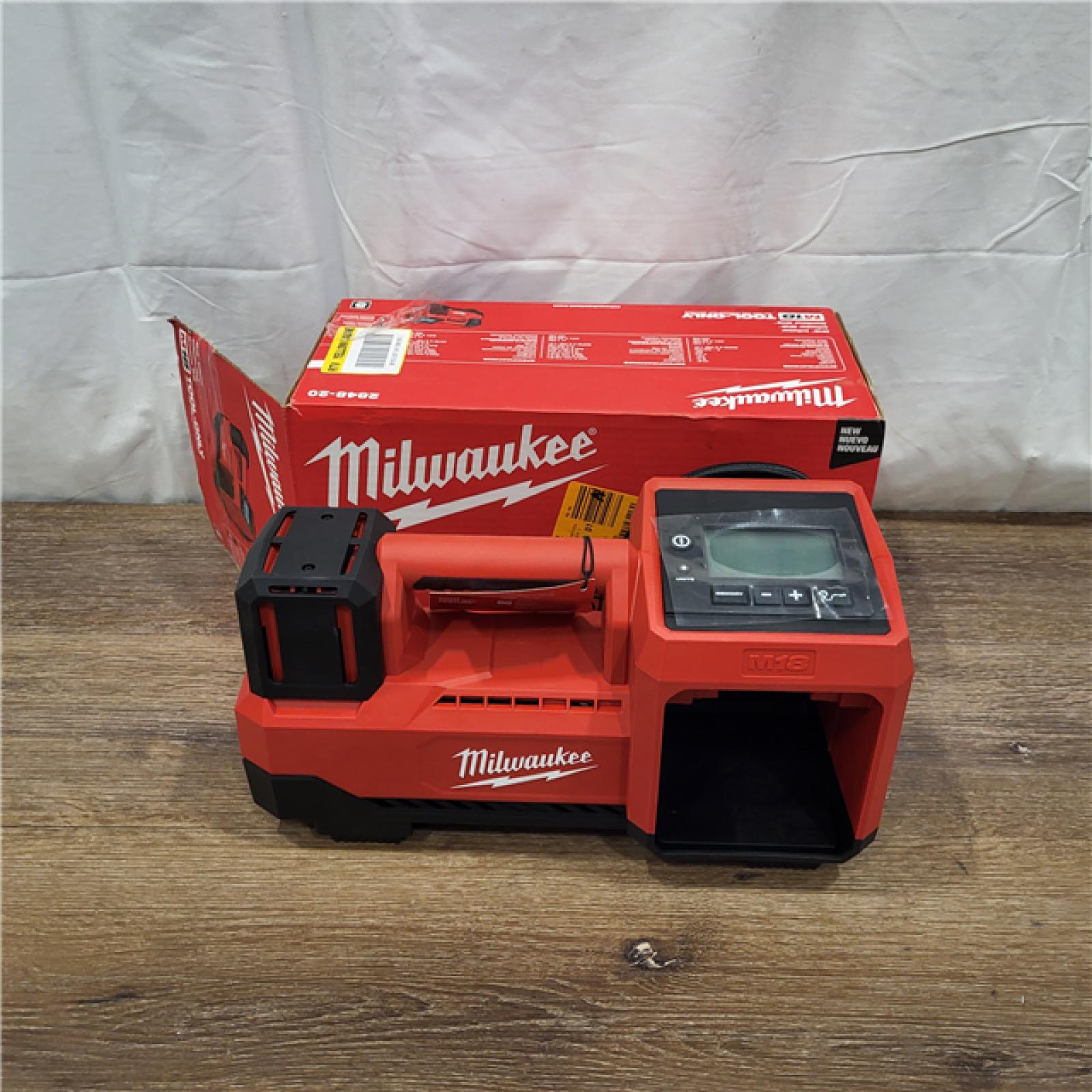 AS-IS Milwaukee M18 18 V 150 PSI Tire Inflator