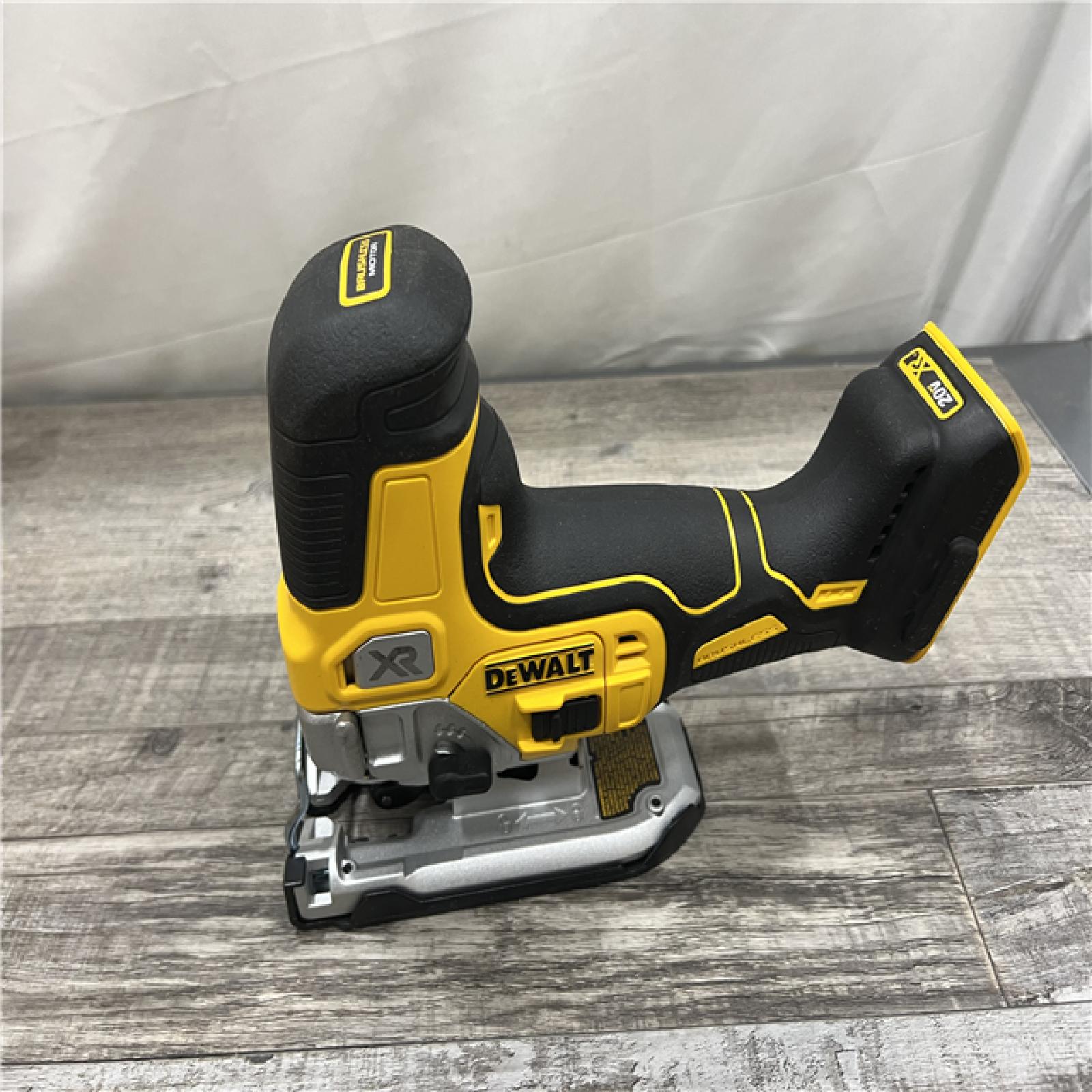 AS-IS Dewalt 20V MAX XR Body Grip Jig Saw Bare (Tool Only)