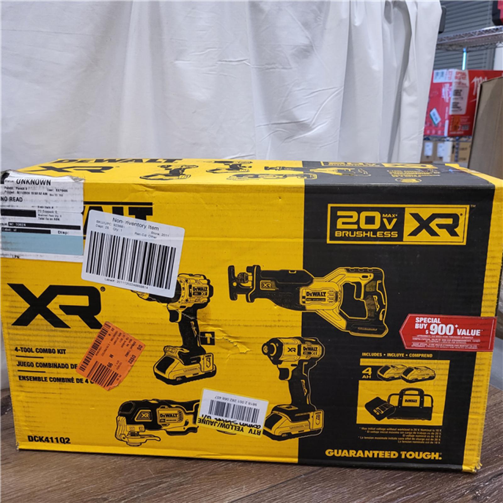 New AS-IS DEWALT 20-Volt Maximum Lithium-Ion Cordless 4-Tool Combo Kit with (2) 4 Ah Batteries and Charger