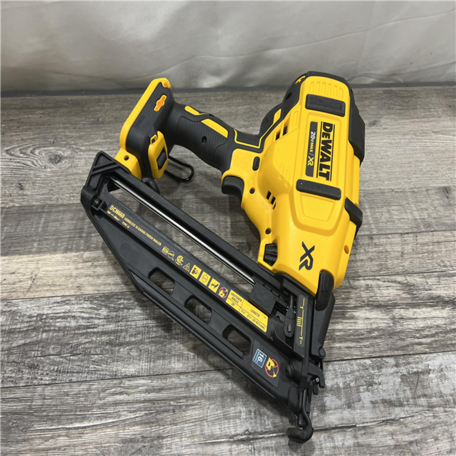 AS-IS DeWalt DCN660D1 20V 16 Gauge Cordless Angled Finish Nailer Kit W/ 2Ah Battery