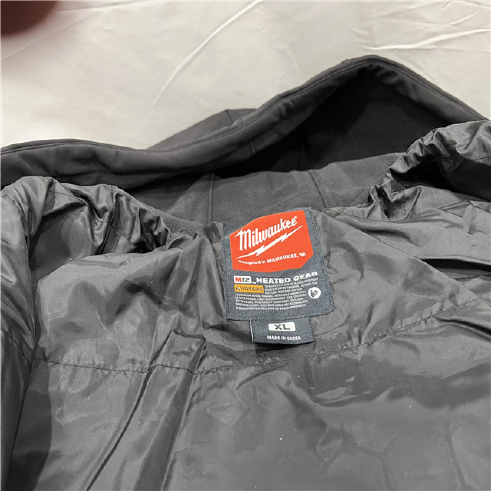 AS-IS Milwaukee Men's M12 Heated AXIS Jacket