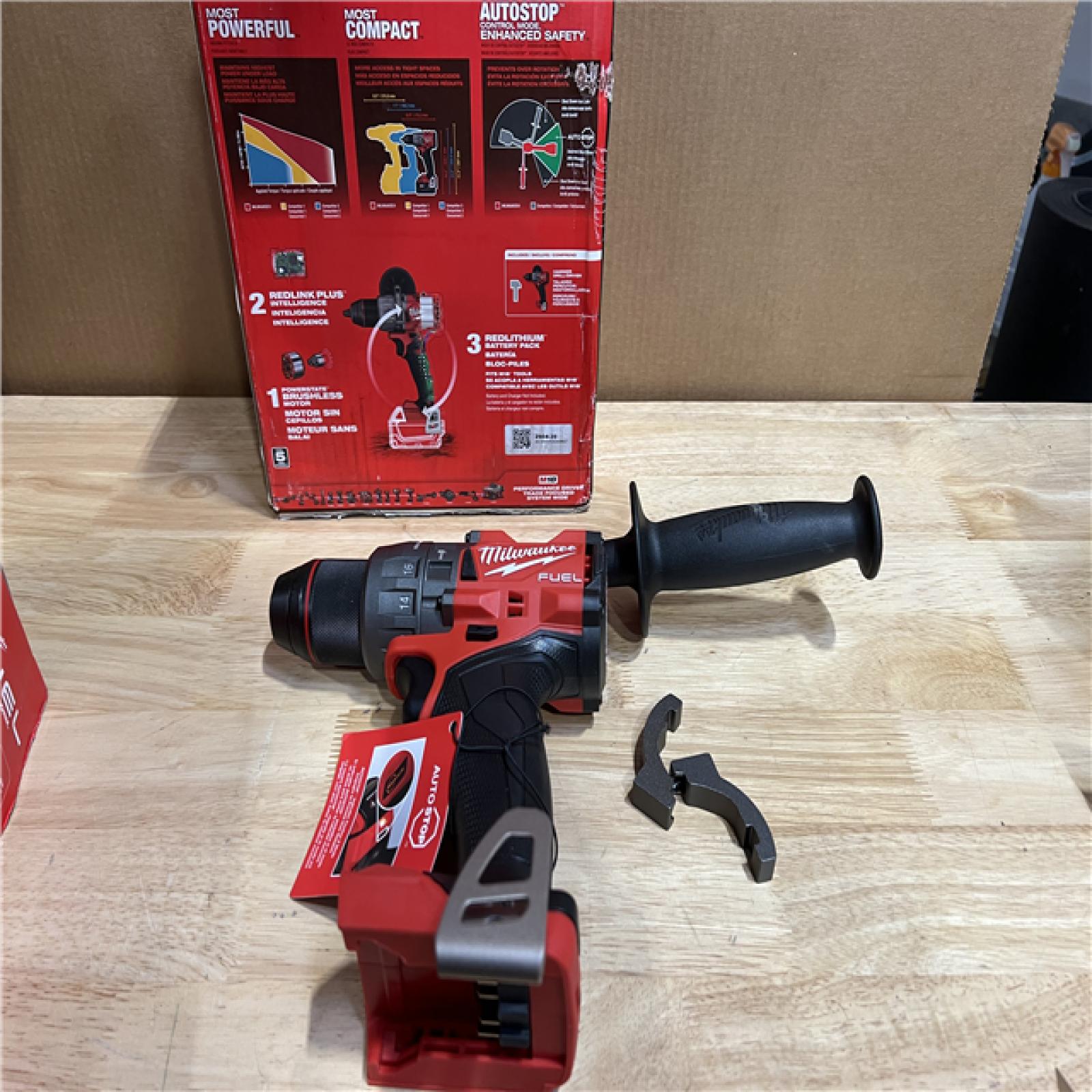 NEW! - Milwaukee M18 FUEL 18V Lithium-Ion Brushless Cordless 1/2 in. Hammer Drill/Driver (Tool-Only)