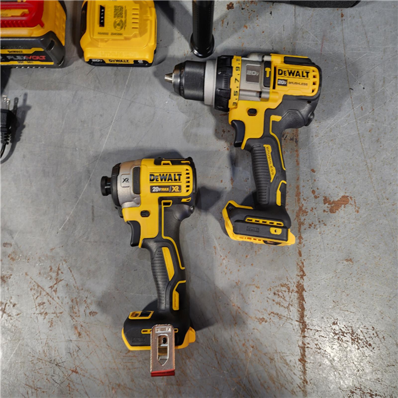 HOUSTON LOCATION - AS-IS (APPEARS LIKE NEW) 20V MAX Cordless Brushless Hammer Drill/Driver 2 Tool Combo Kit with FLEXVOLT ADVANTAGE