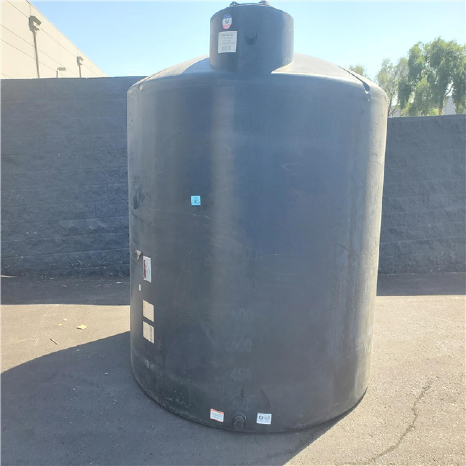 Phoenix Location NEW VPC 2500 Gal. Black Polyethylene Vertical Water Storage Tank 85-40631