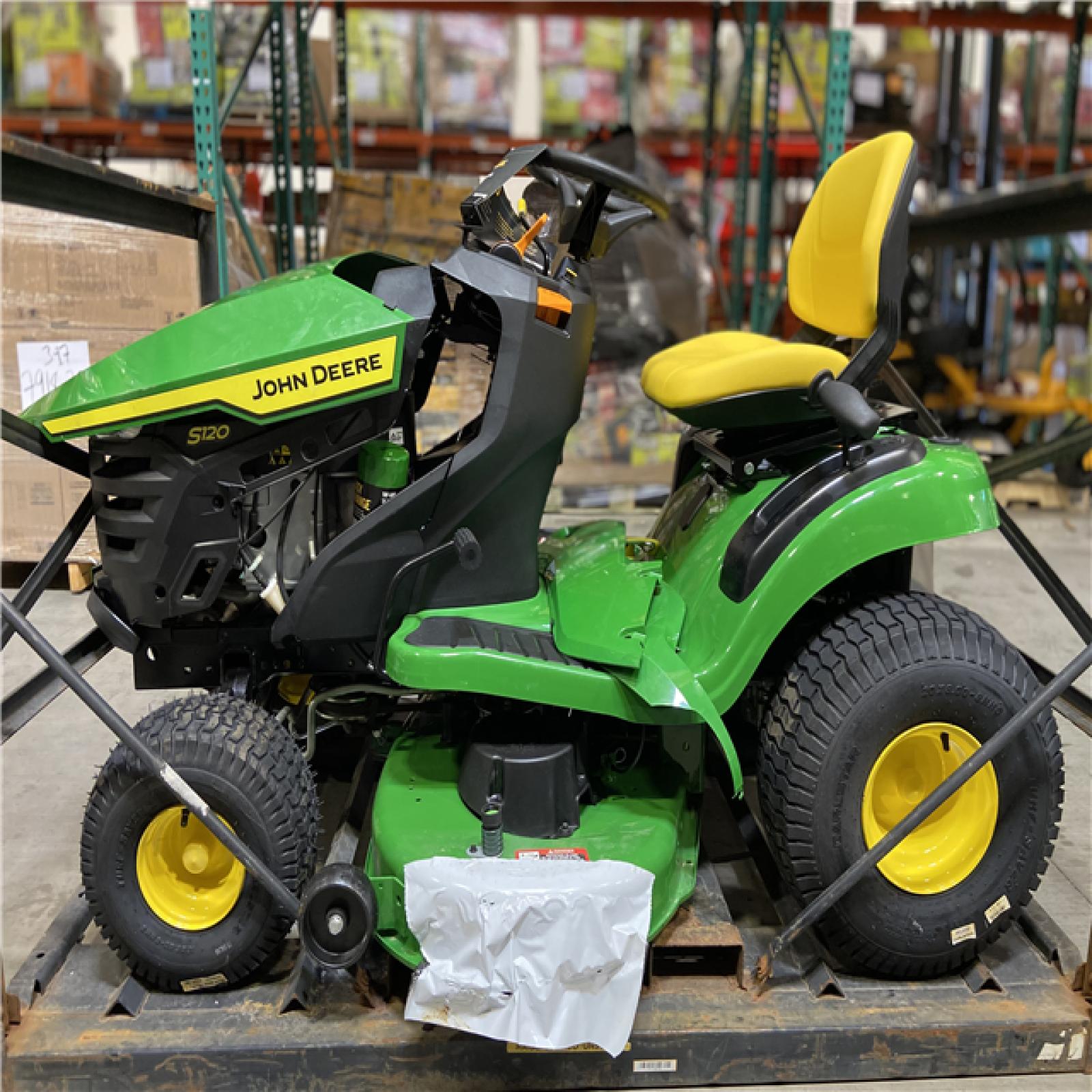 DALLAS LOCATION - JOHN DEERE S120 RIDING LAWN MOWER