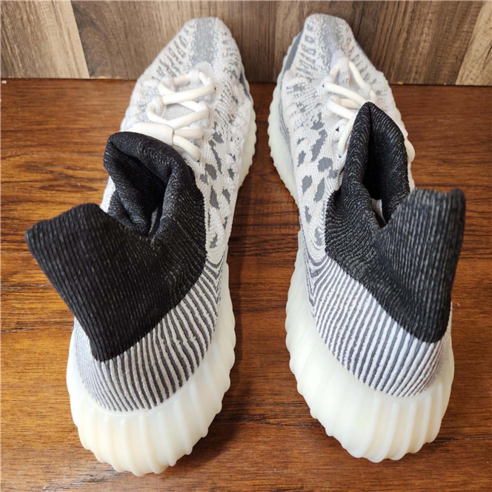 Adidas Yeezy 350 V2 Cmpct Panda - Size 10