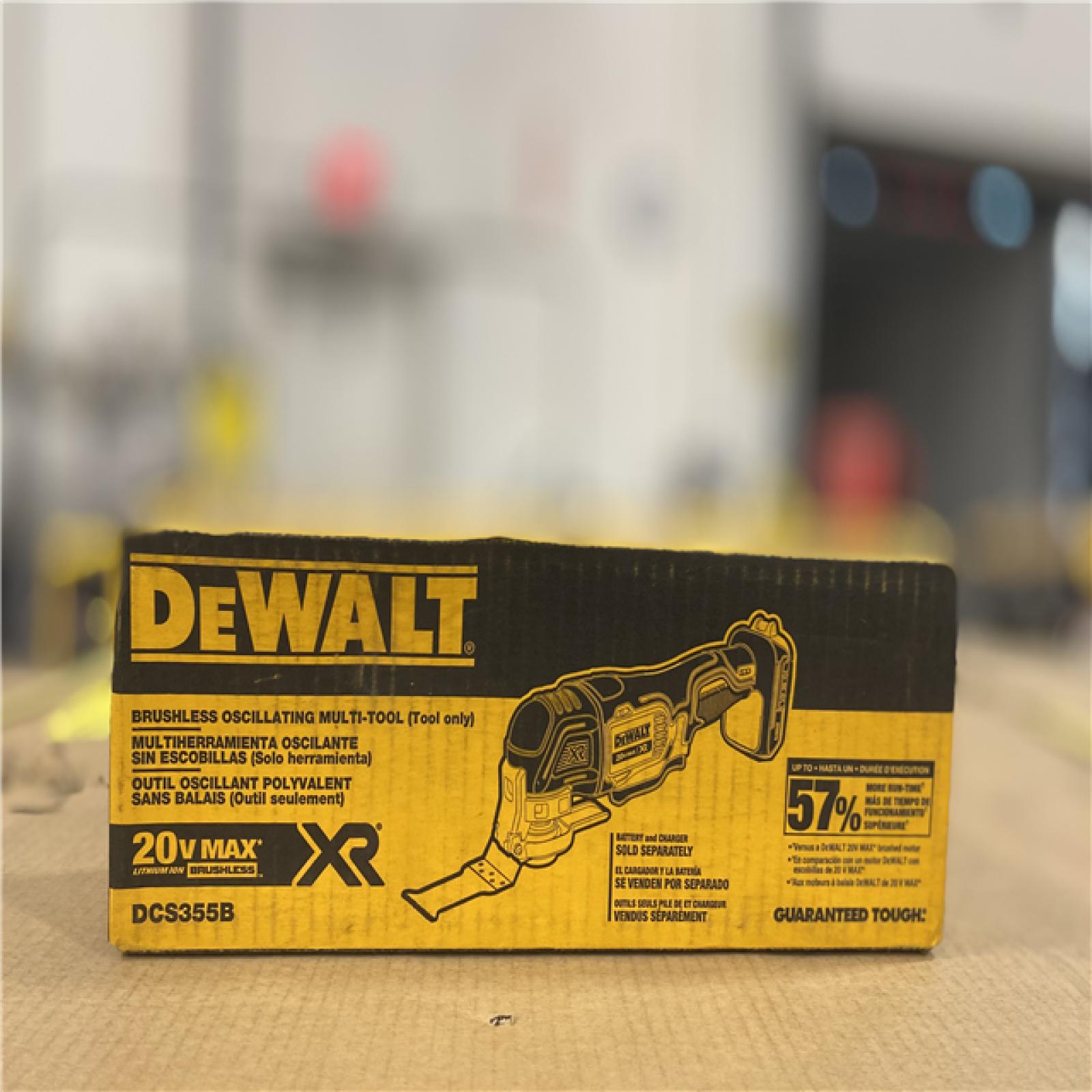 NEW! - DEWALT DCS355B 20V XR Oscillating Multi-Tool (Tool Only)