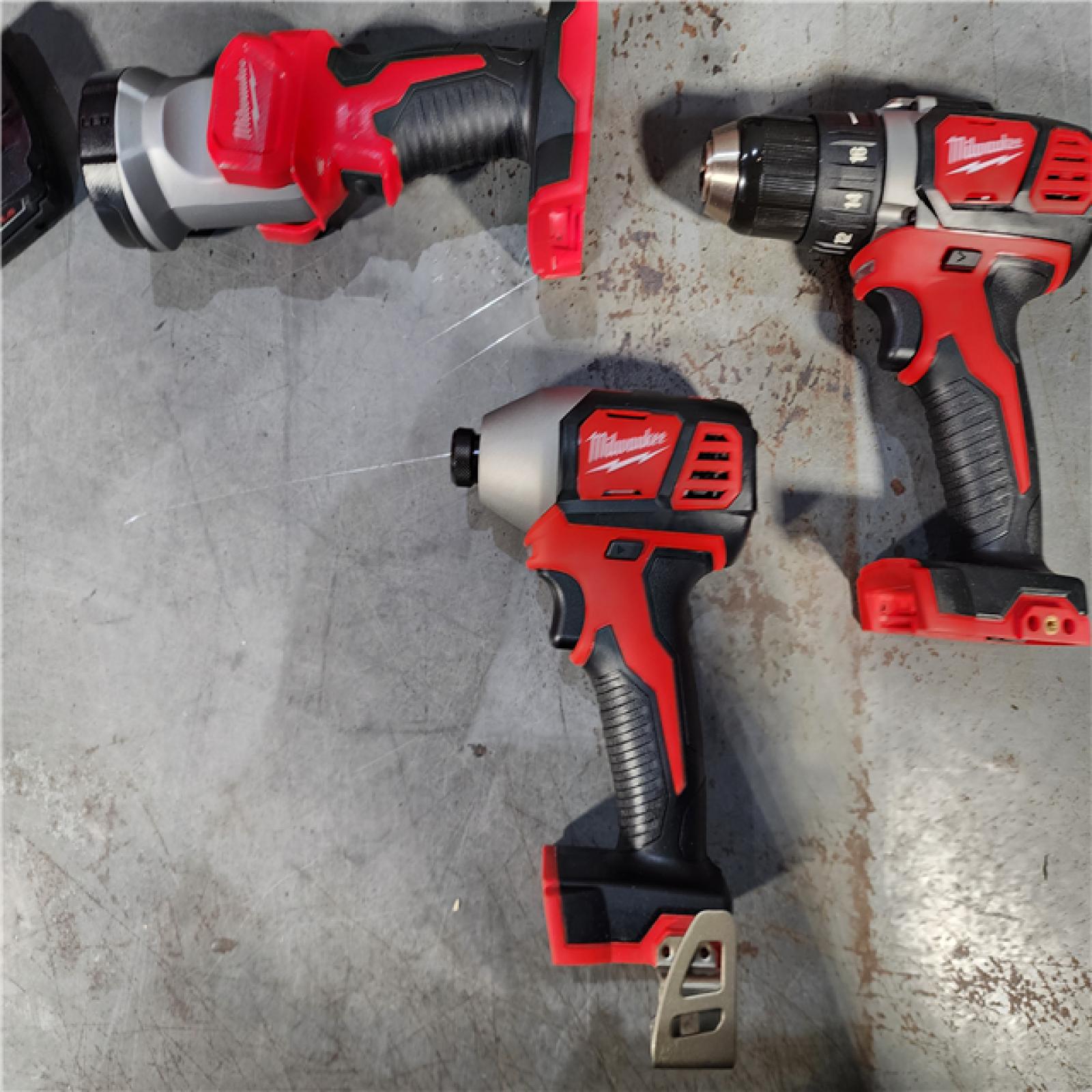 HOUSTON LOCATION - AS-IS (APPEARS LIKE NEW) M18 18V Lithium-Ion Cordless Combo Kit (5-Tool) with (1) 3.0Ah and (1) 1.5Ah Battery, (1) Charger, (1) Tool Bag