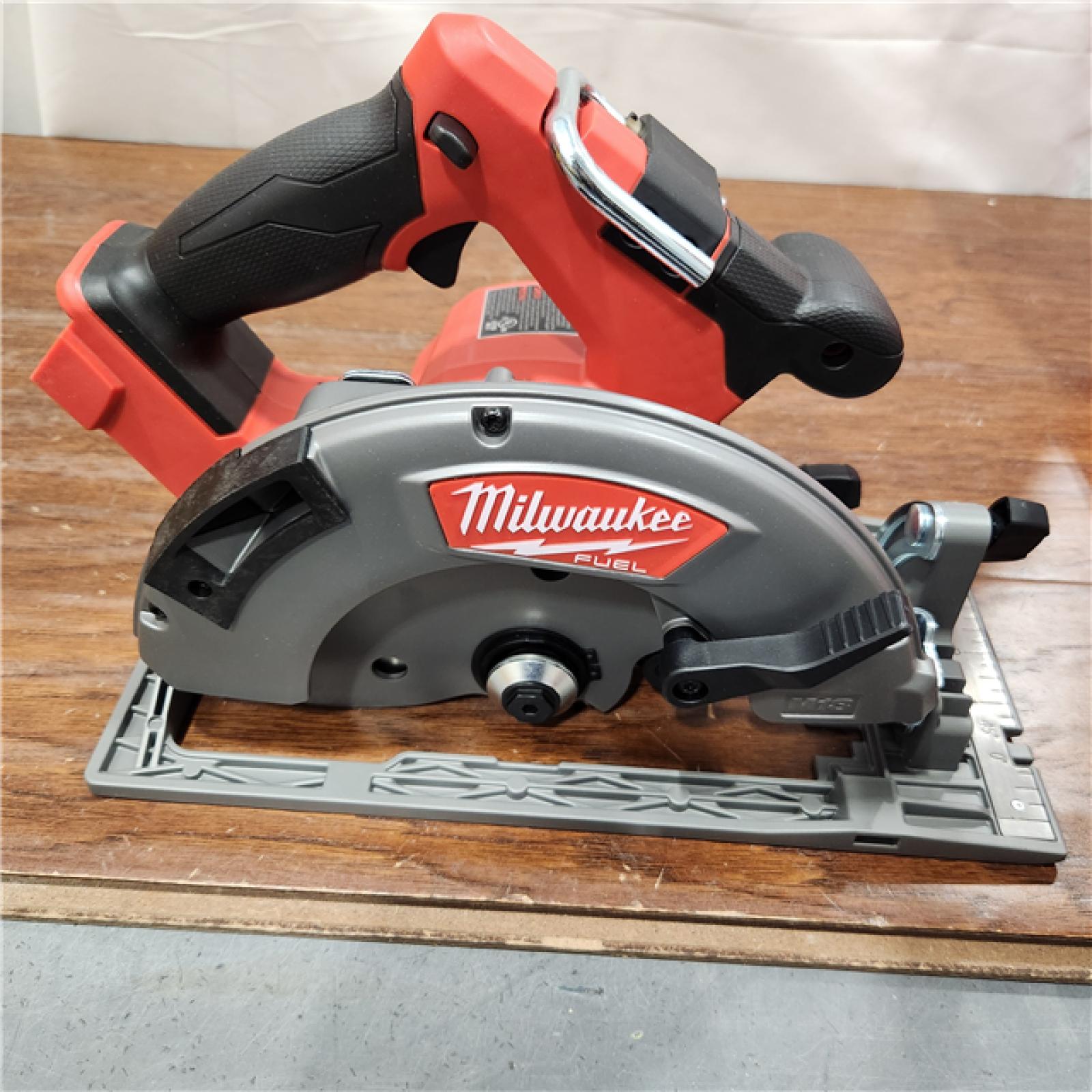 AS-IS Milwaukee 2830-20 Rear Handle Circular Saw M18 FUEL 7-1/4  Cordless Brushless Tool Only