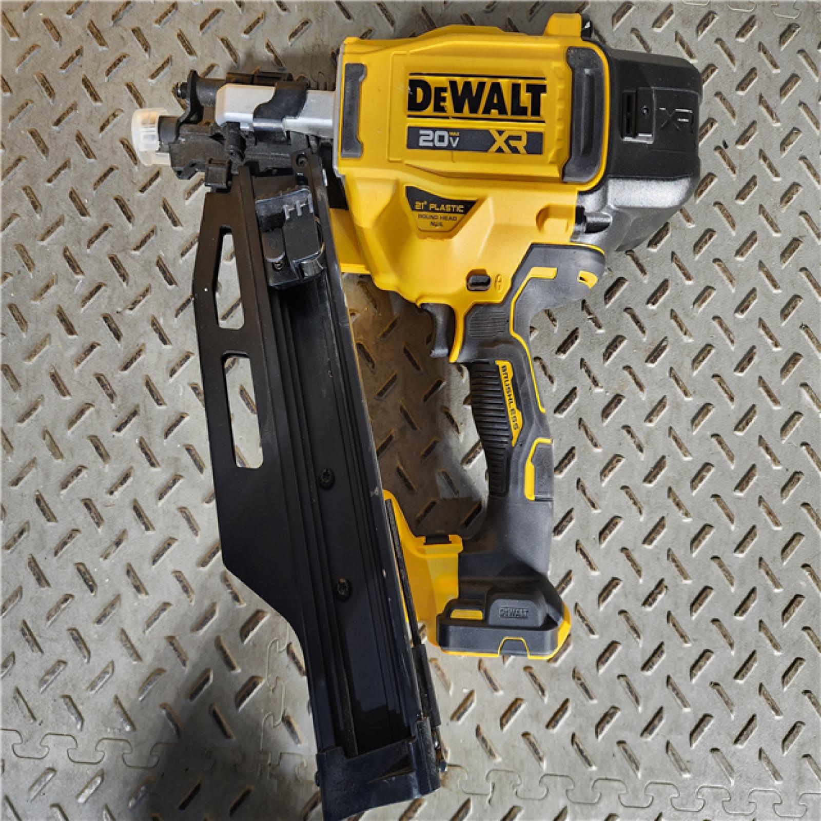 HOUSTON LOCATION - AS-IS 20-Volt 21° Cordless Framing Nailer (Tool-Only)