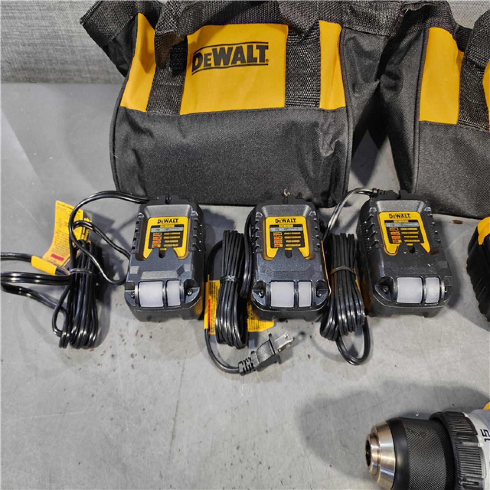 HOUSTON LOCATION - AS-IS (3) DEWALT 20V MAX XR Brushless Cordless 1/2 Drill/Driver Kit