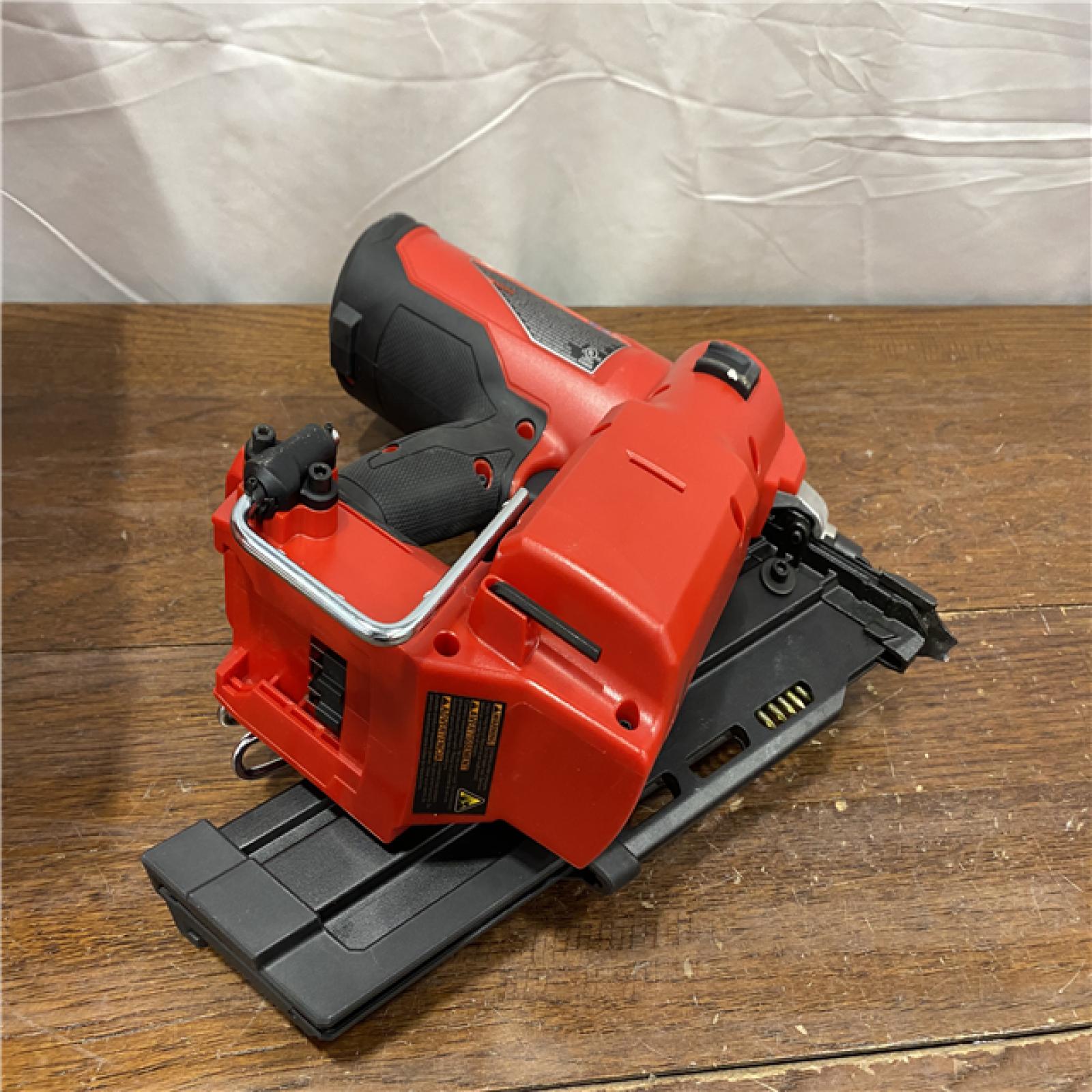 AS-ISMilwaukee M18 FUEL 30 Degree Framing Nailer