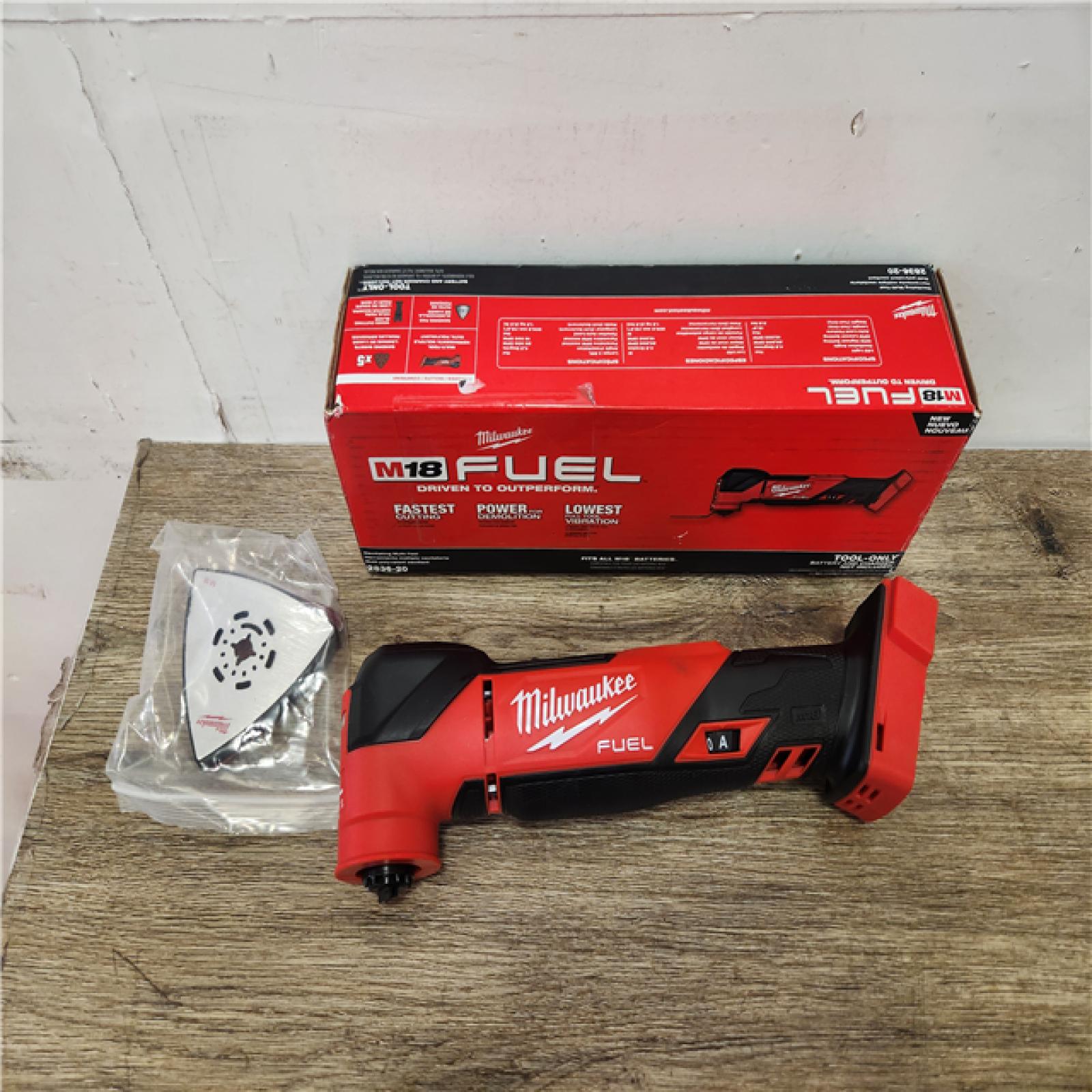 Phoenix Location Appears NEW Milwaukee M18 FUEL 18V Lithium-Ion Cordless Brushless Oscillating Multi-Tool (Tool-Only)