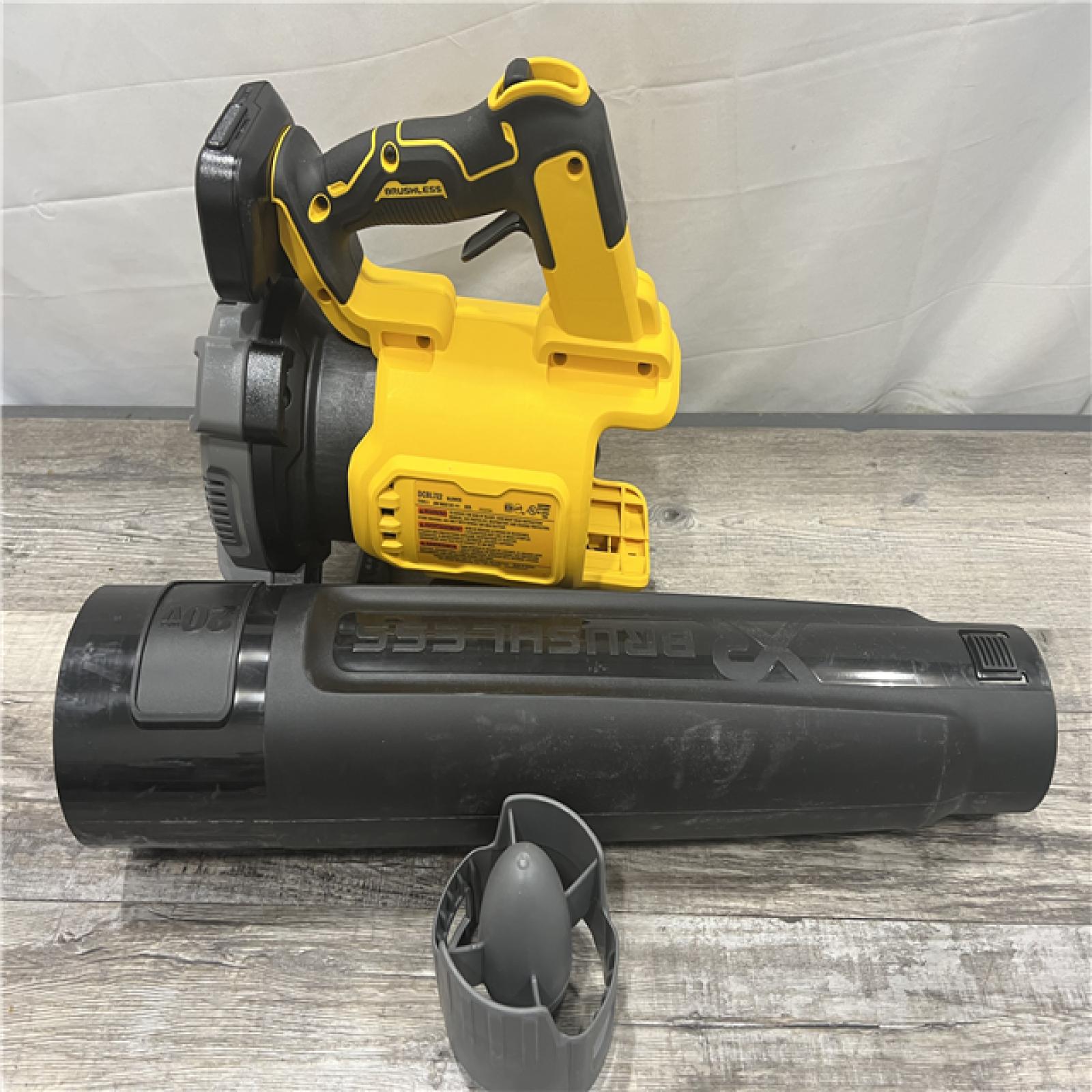 AS-IS DEWALT 20V MAX Brushless Cordless Handheld Axial Leaf Blower Kit