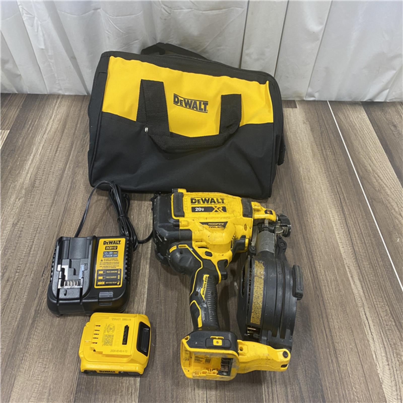 AS IS DEWALT 2007898 Roofing Nailer Cordless