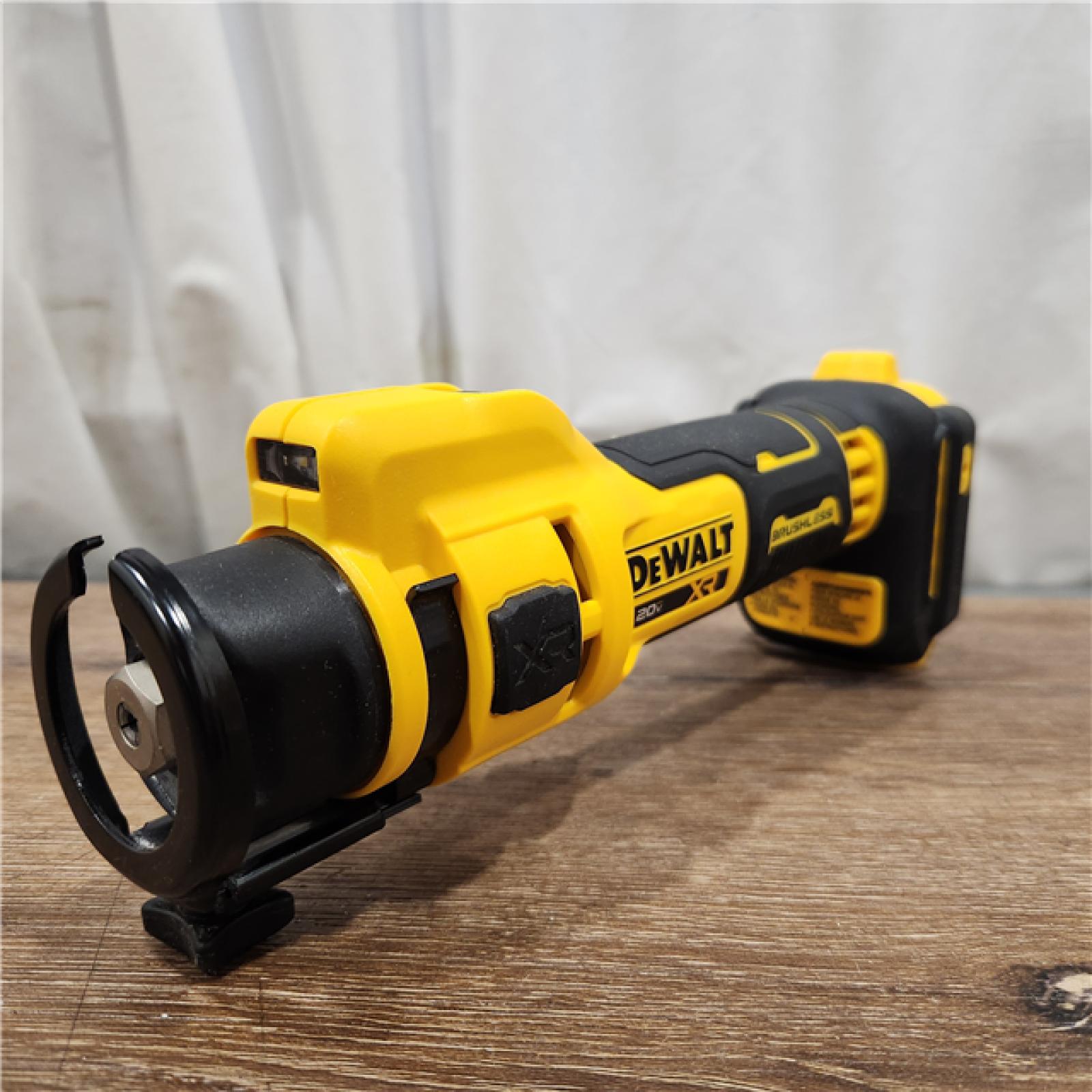 AS-IS DEWALT 20V MAX Cordless Cut Out Tool