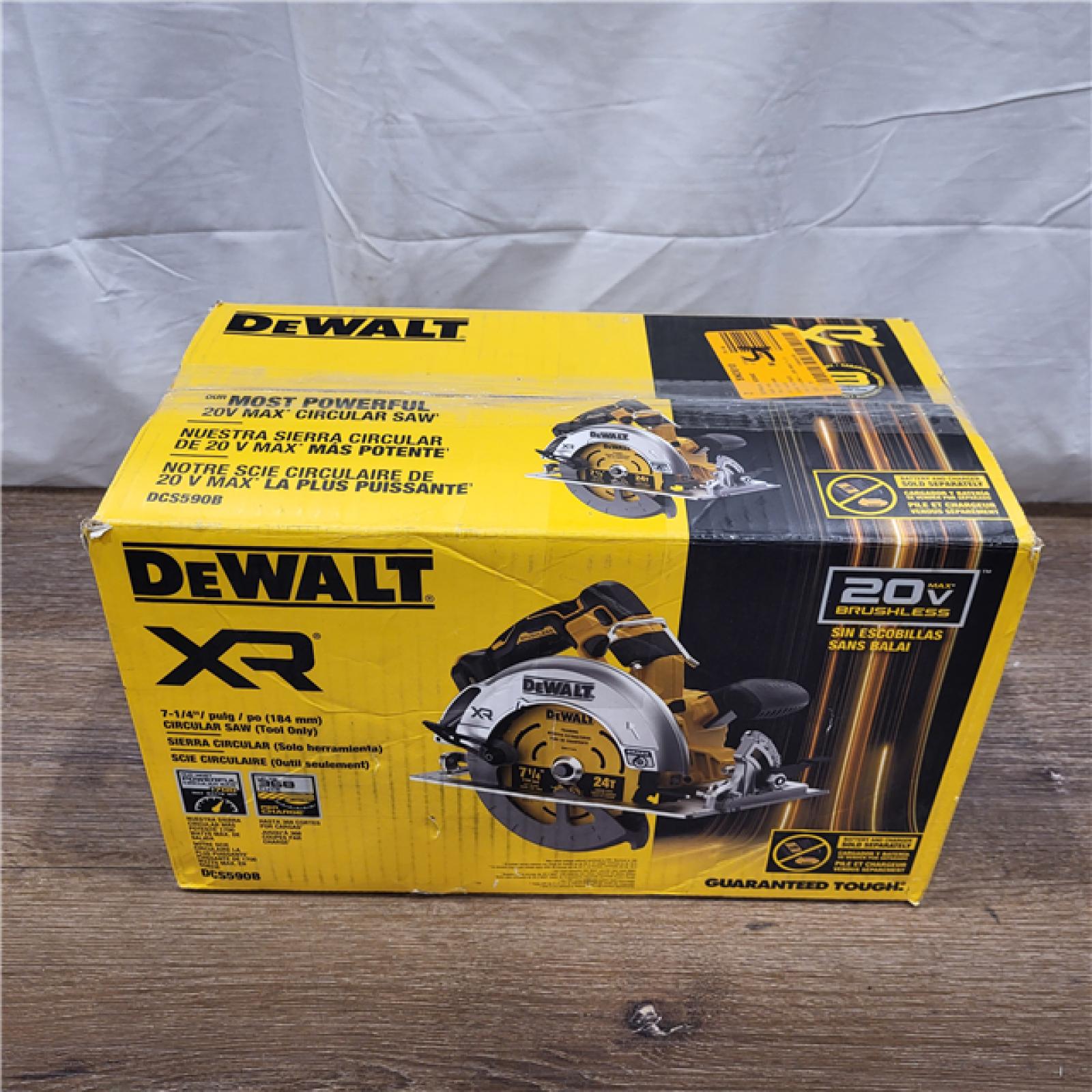 AS-IS DEWALT 20-Volt MAX 7-1/4 in. Cordless Circular Saw (Tool Only)