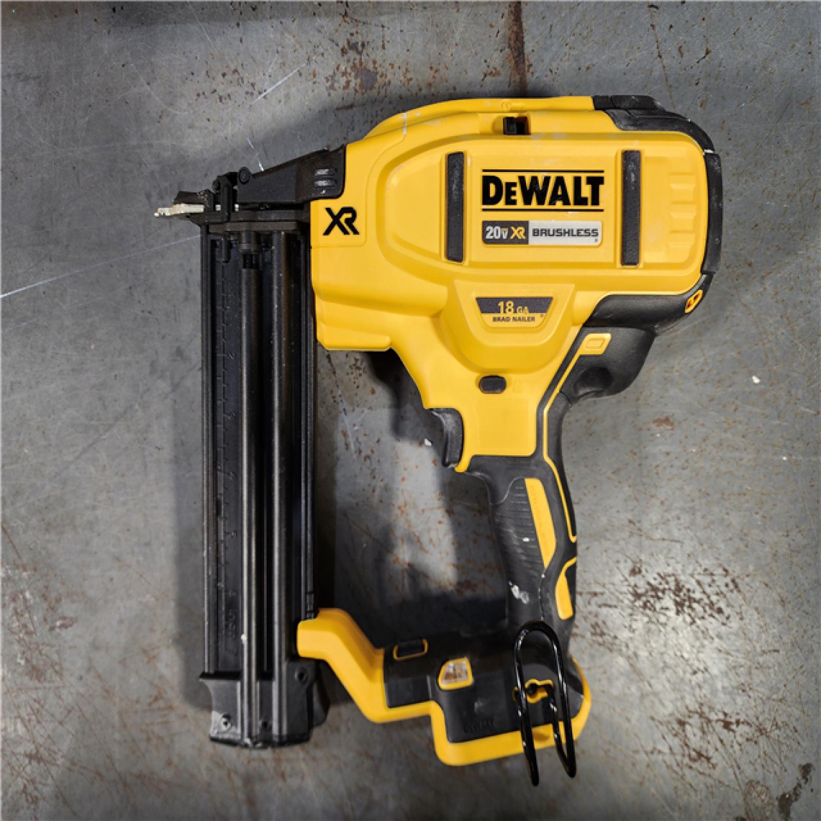 HOUSTON LOCATION - AS-IS DEWALT 20V MAX XR 18 Gauge Brad Nailer Kit