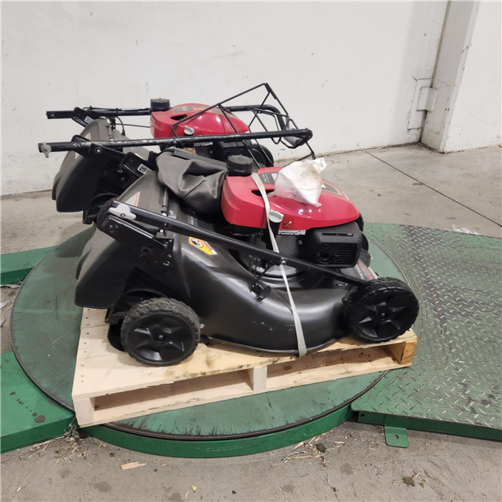 Dallas Location - As-Is Honda HRN216VKA Mower | 21 (Lot Of 2)