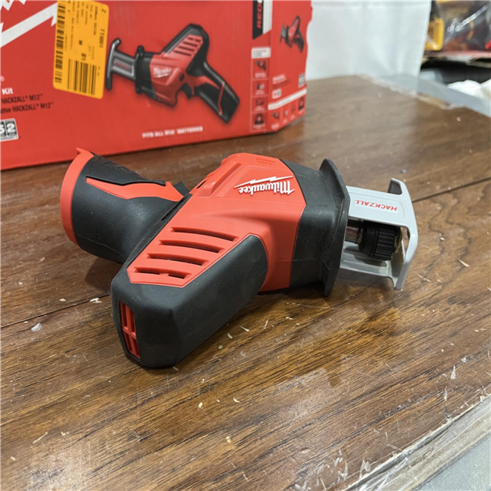 AS-IS Milwaukee 2420-21 - M12 Fuel Hackzall 1/2  12V 1.5Ah Cordless Straight Handle Reciprocating Saw Kit