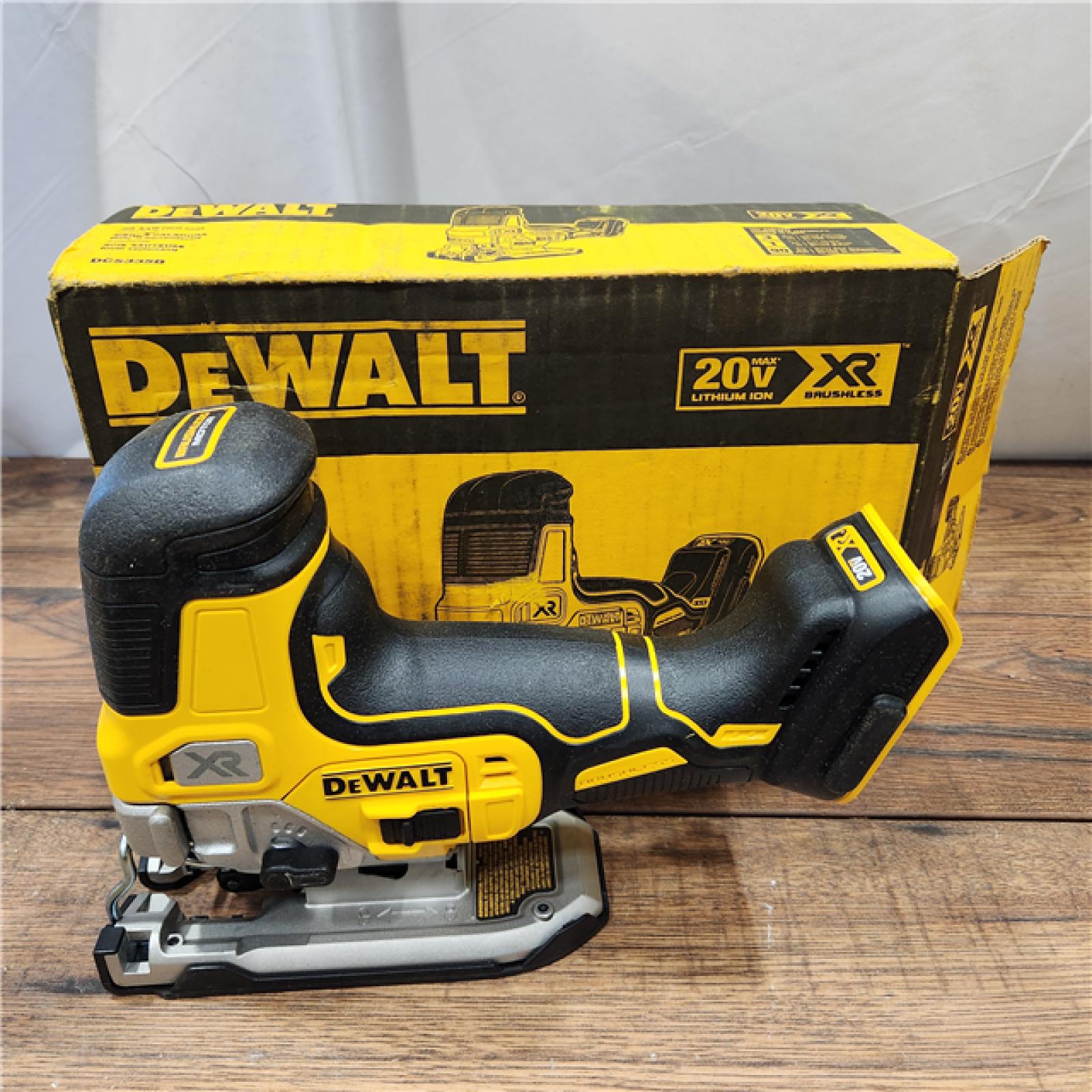 AS-IS DEWALT 20V MAX XR Cordless Barrel Grip Jigsaw (Tool Only)