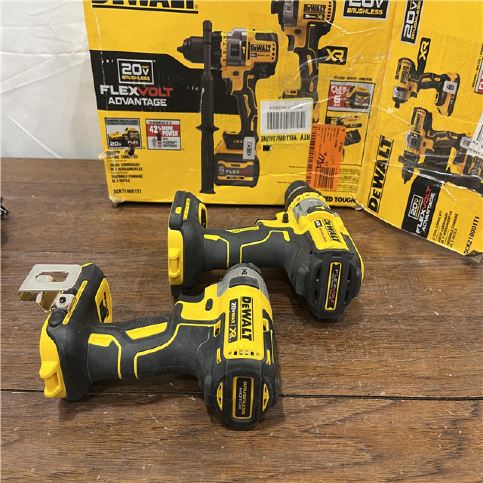 AS-IS20V MAX Cordless Brushless Hammer Drill/Driver 2 Tool Combo Kit with FLEXVOLT ADVANTAGE